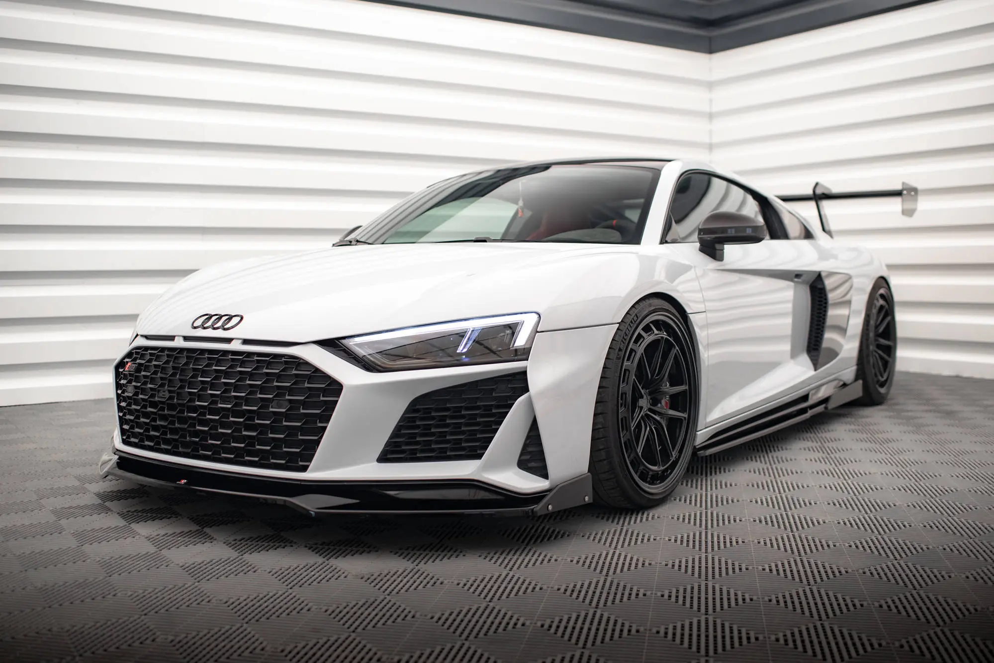 Frontspoiler + Flopper Audi R8 II Facelift 2018-2023 | V.3 Glossy Black Edition – bilde 4