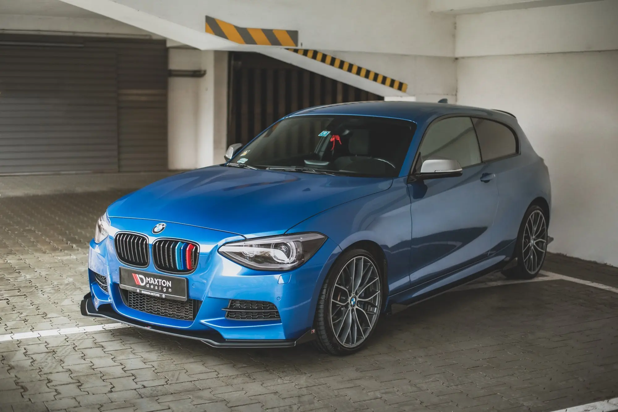 Frontspoiler + Flopper BMW 1 M135i (F20 / F21) 2011-2015 | Street Pro Black Edition – bilde 5