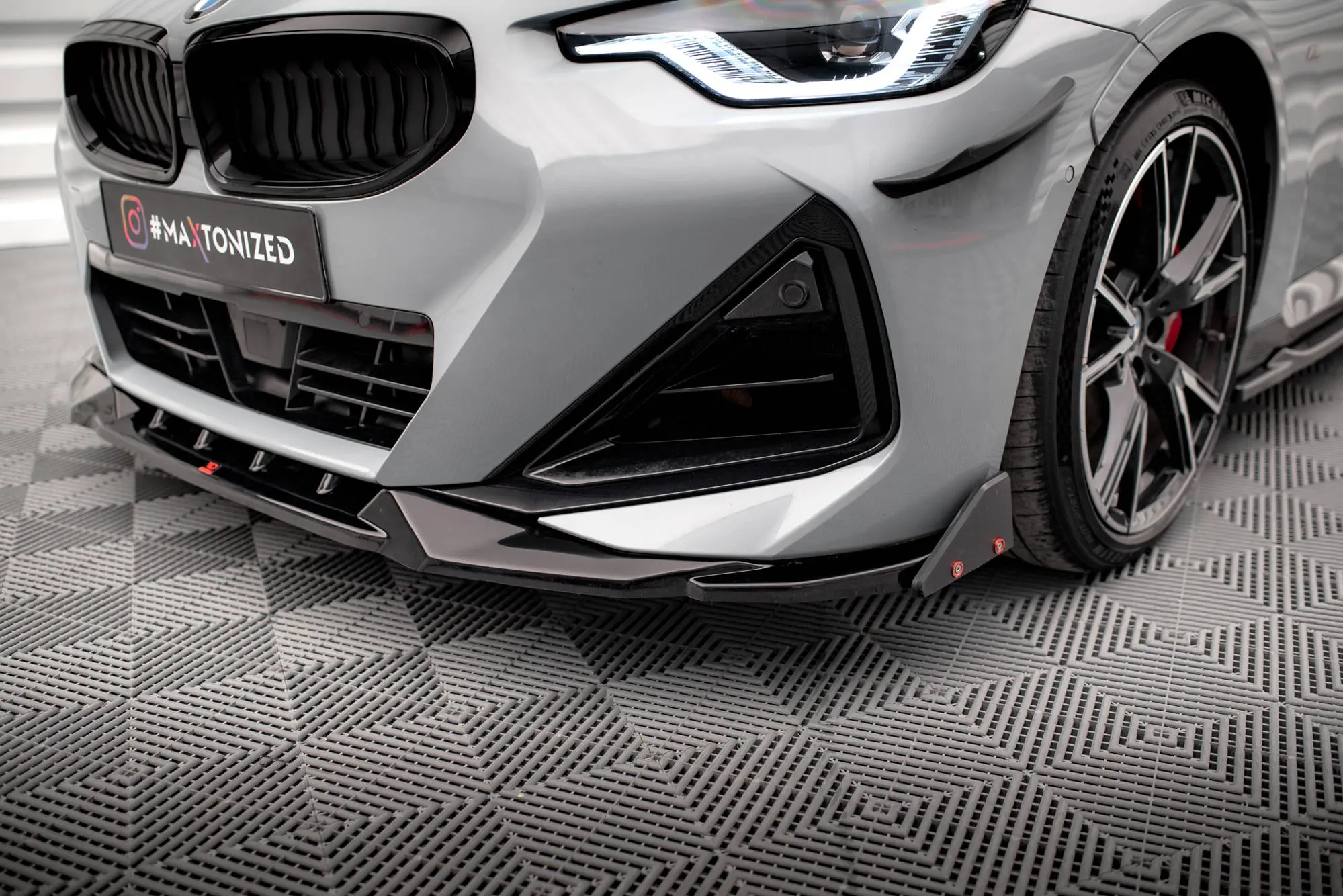 Frontspoiler + Flopper BMW 2 Coupe (G42) M-Pack 2021 ->  | V.2 Glossy Black Edition – bilde 3