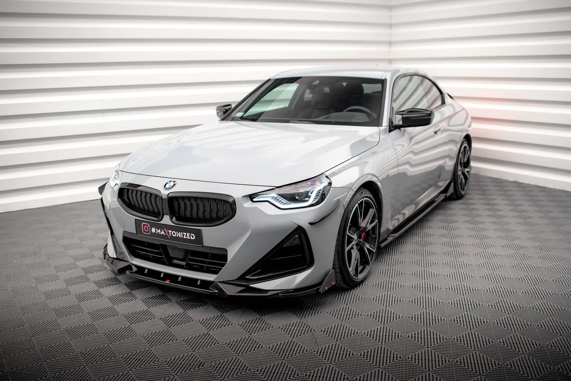 Frontspoiler + Flopper BMW 2 Coupe (G42) M-Pack 2021 ->  | V.2 Glossy Black Edition – bilde 4