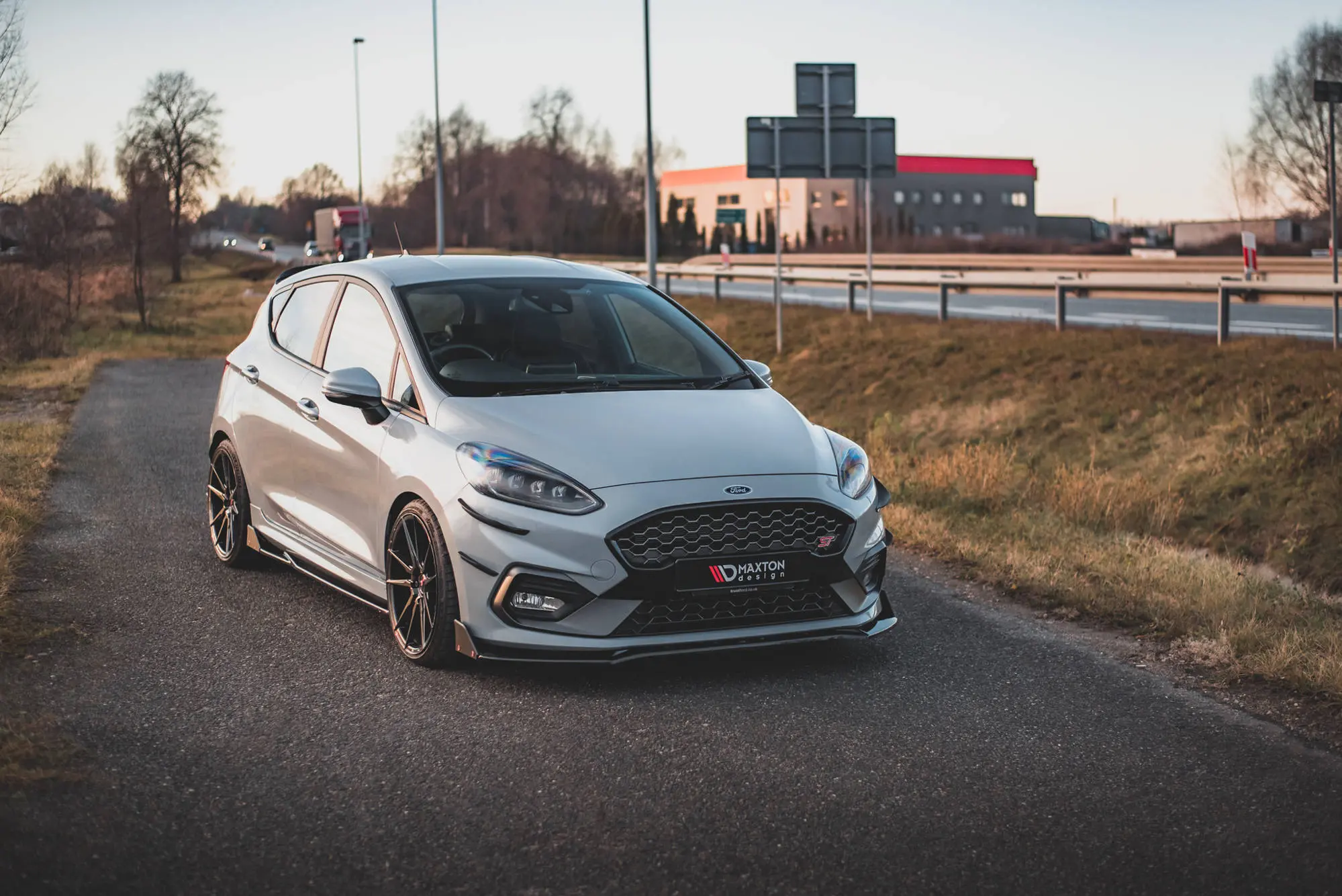 Frontspoiler + Flopper Ford Fiesta VII ST-Line 2017-2021 / Fiesta VII ST 2018-2021 | V.4 Glossy Black Edition – bilde 4