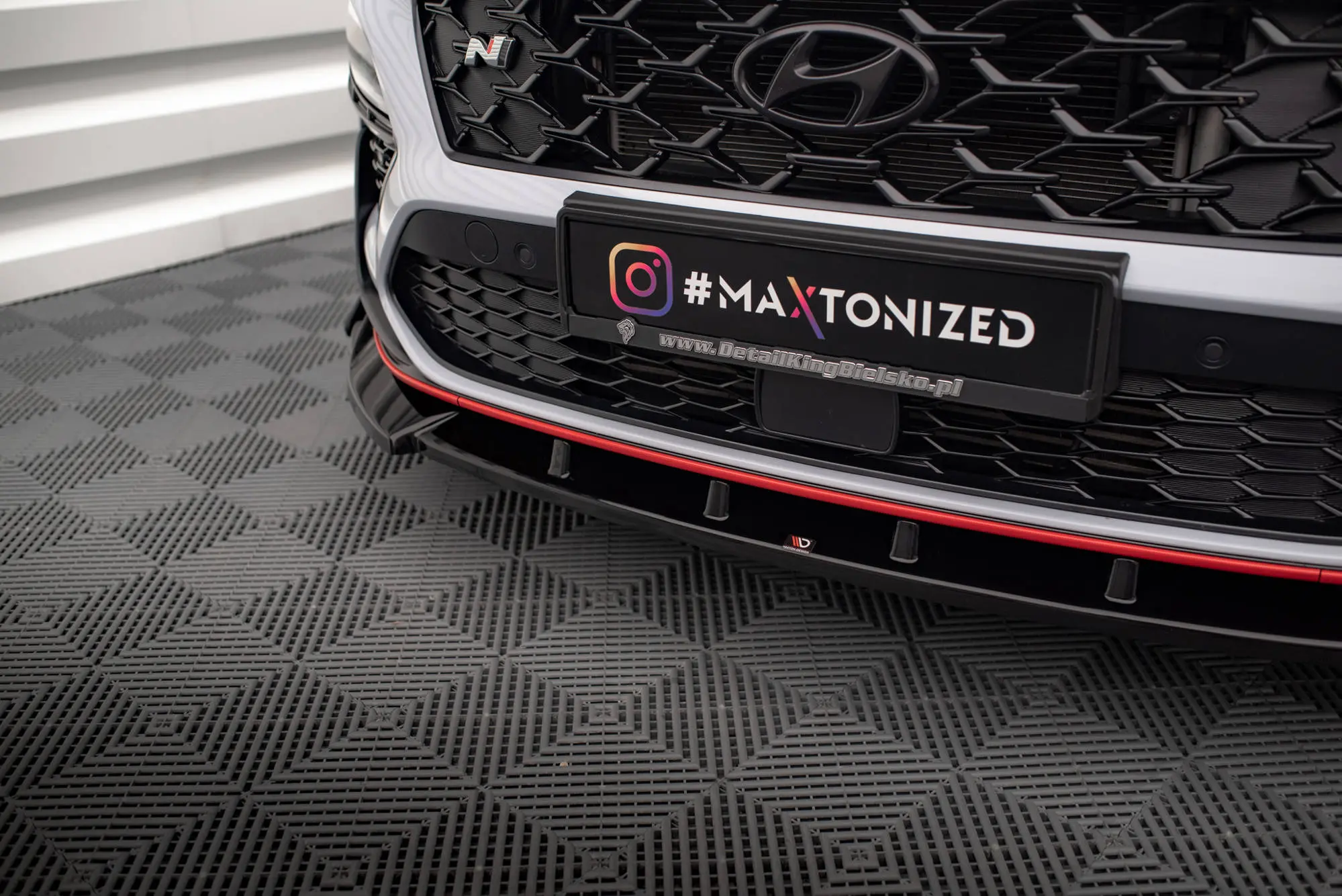 Frontspoiler + Flopper Hyundai Kona N 2021 - 2023 | V.2 Glossy Black Edition – bilde 3
