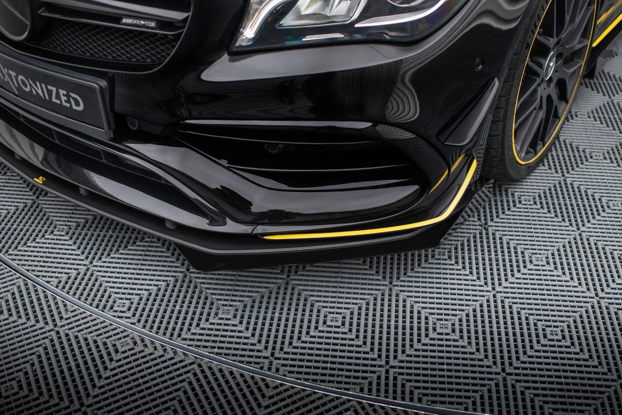 Frontspoiler + flopper Mercedes-Benz CLA 45 Aero AMG (C117) facelift 2017 - 2019 | Street Pro Black Edition – bilde 2