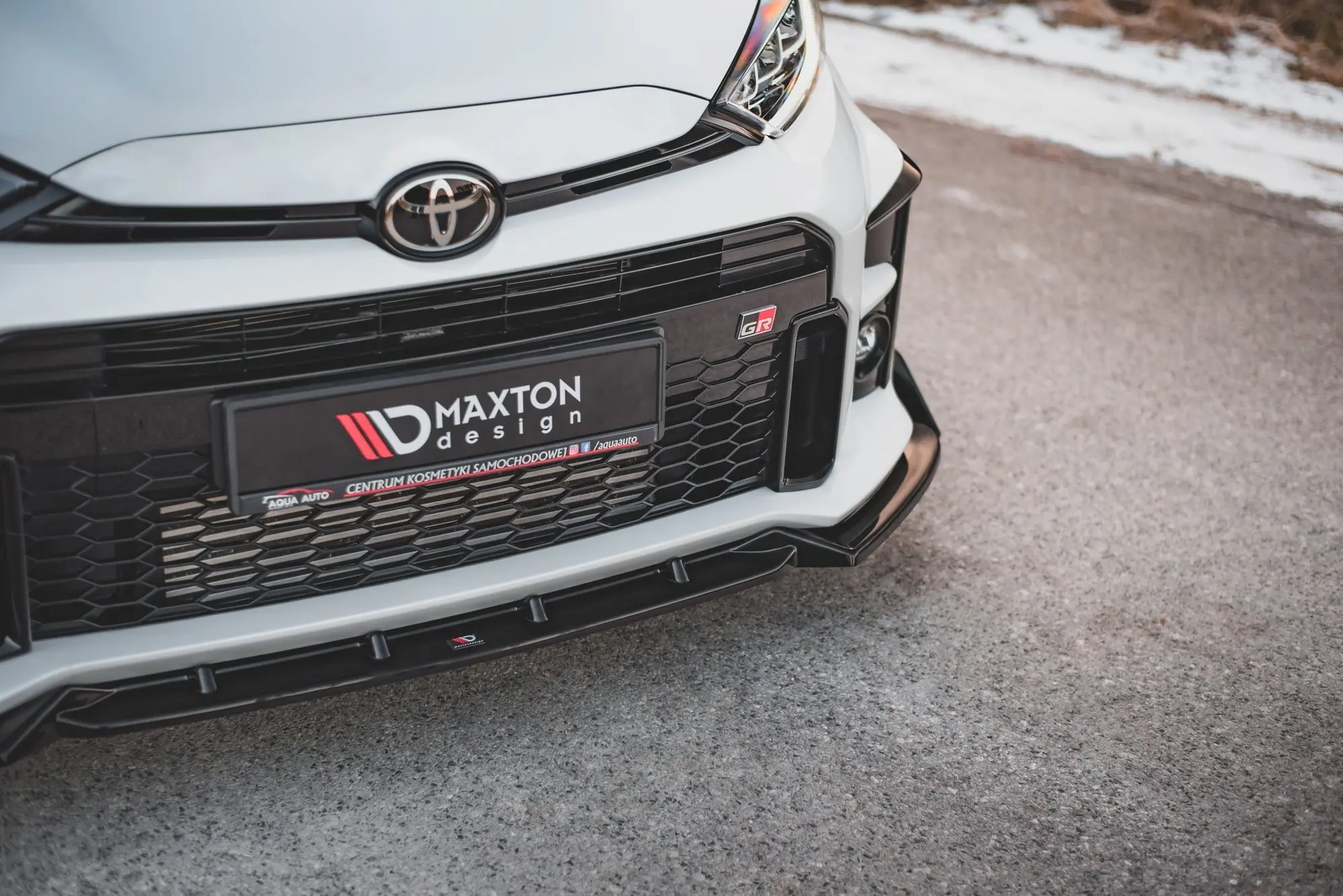 Frontspoiler + Flopper Toyota Yaris IV GR 2020-> | V.2 Glossy Black Edition – bilde 5