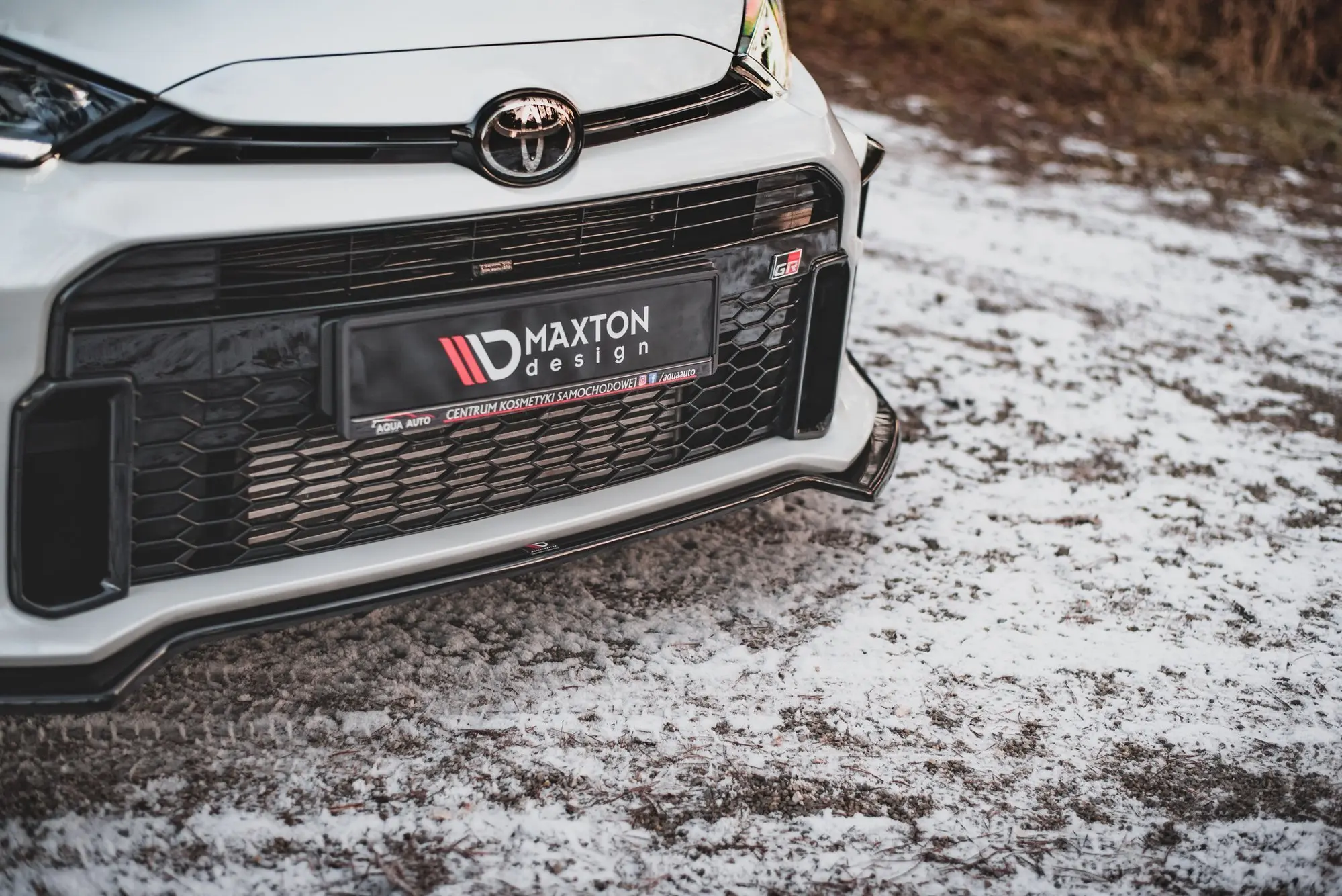 Frontspoiler + Flopper Toyota Yaris IV GR 2020-> | V.3 Glossy Black Edition