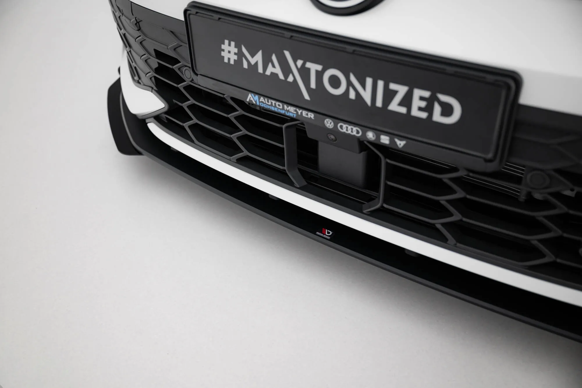 Frontspoiler + Flopper Volkswagen Golf (R-Line/GTI/GTE) VIII Facelift 2024 - | Street Pro Black Edition – bilde 3