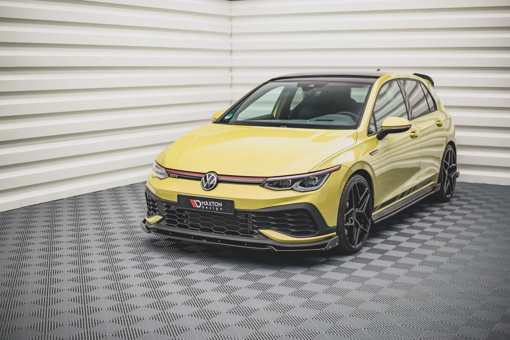 Frontspoiler + Flopper VW Golf VIII GTI Clubsport 2020-> | V.1 Glossy Black Edition – bilde 4
