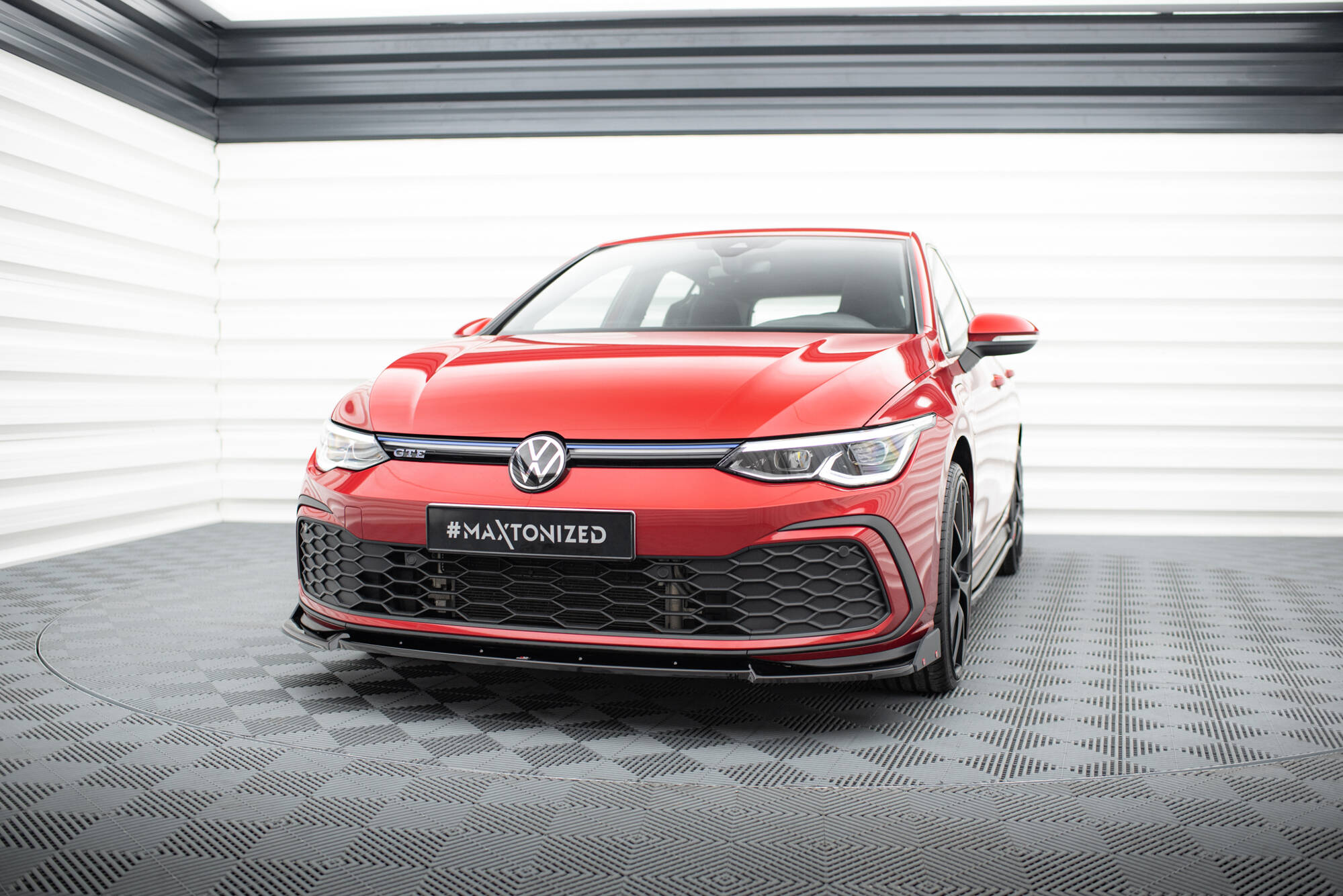 Frontspoiler + Flopper VW Golf VIII GTI / GTE / R-Line 2019 -> | V.3 Glossy Black Edition – bilde 3