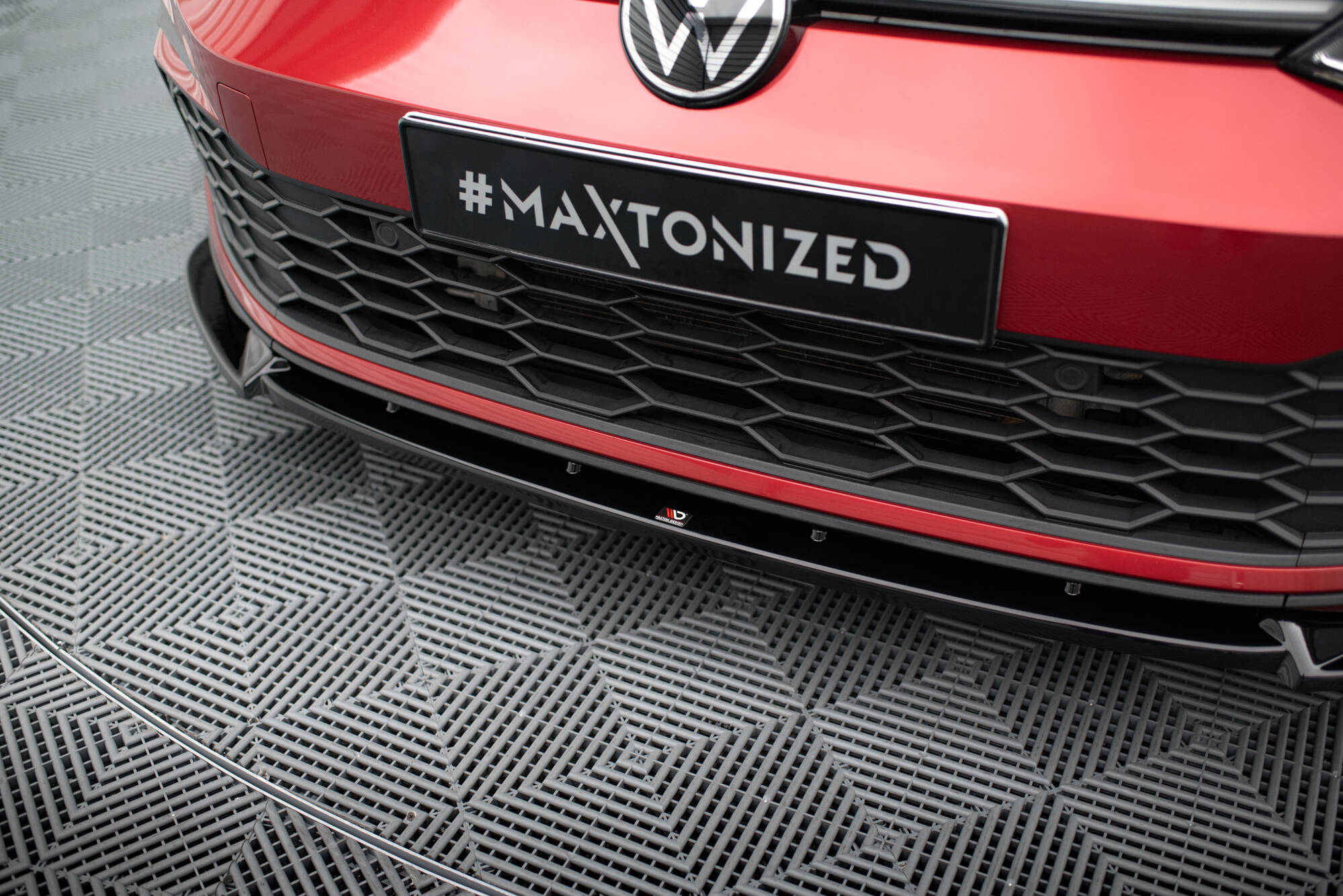 Frontspoiler + Flopper VW Golf VIII GTI / GTE / R-Line 2019 -> | V.3 Glossy Black Edition – bilde 4