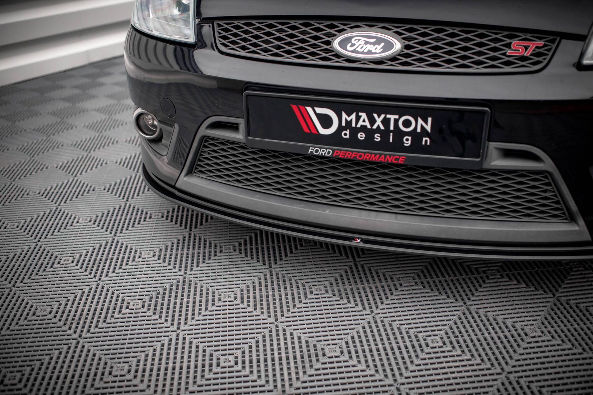 Frontspoiler Ford Fiesta Mk5 ST 2005 - 2008 | V.1 Street Pro Black Edition – bilde 4