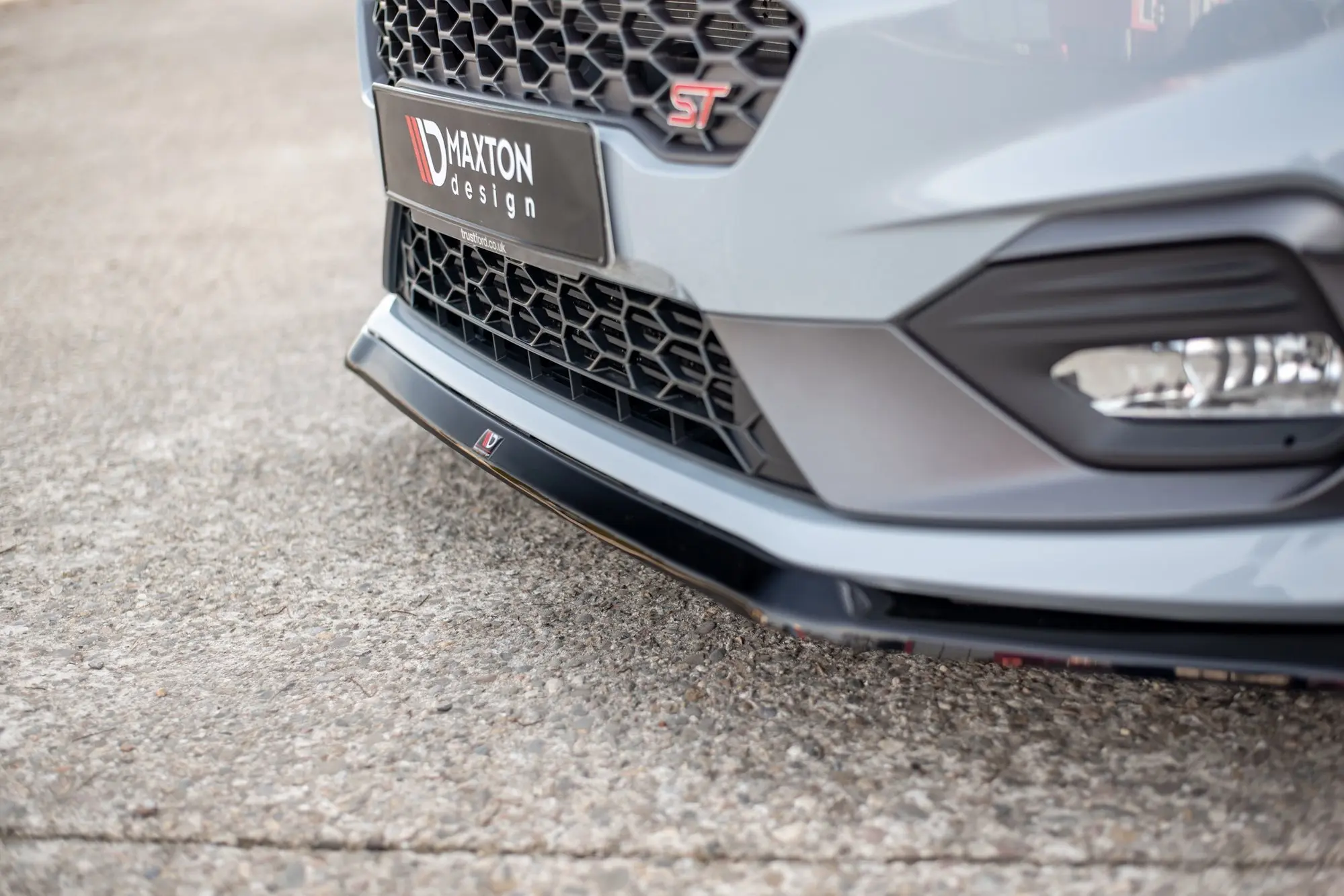 Frontspoiler Ford Fiesta Mk7 ST / ST-Line 2016 - 2021 | V.5 Glossy Black Edition – bilde 3