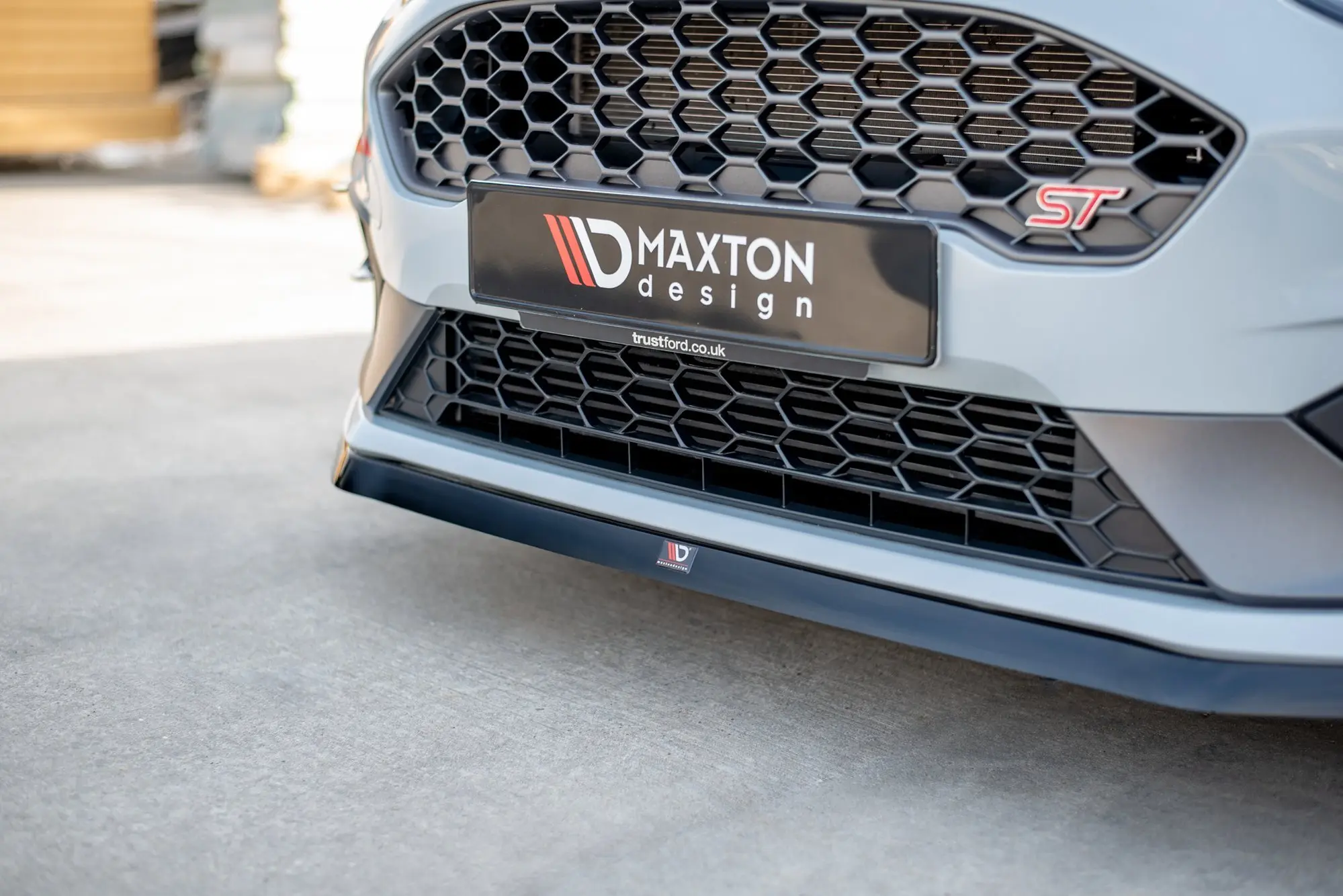 Frontspoiler Ford Fiesta Mk7 ST / ST-Line 2016 - 2021 | V.6 Glossy Black Edition – bilde 5