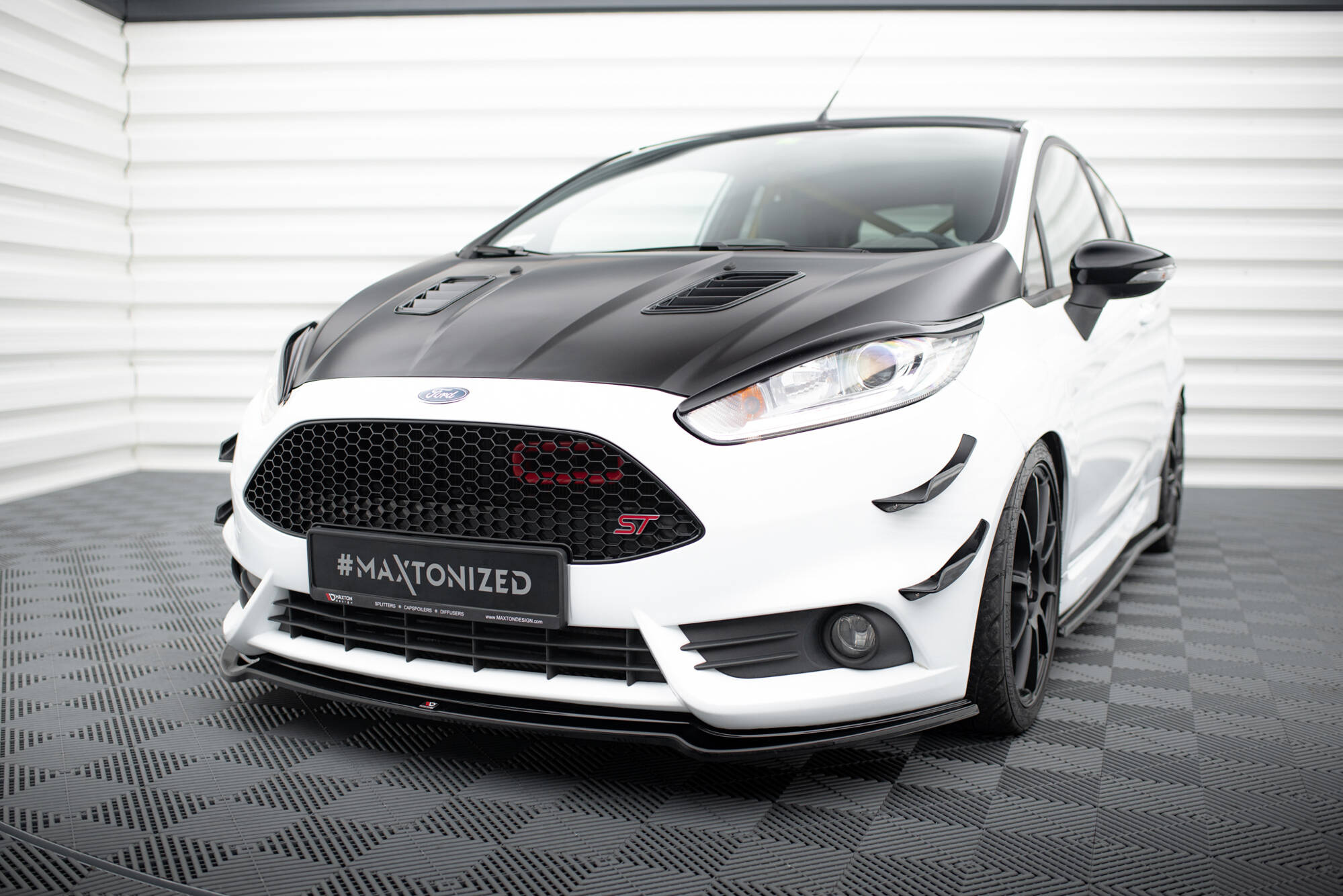 Frontspoiler Ford Fiesta ST VII Facelift 2013 - 2016 | Sport Glossy Black Edition V3