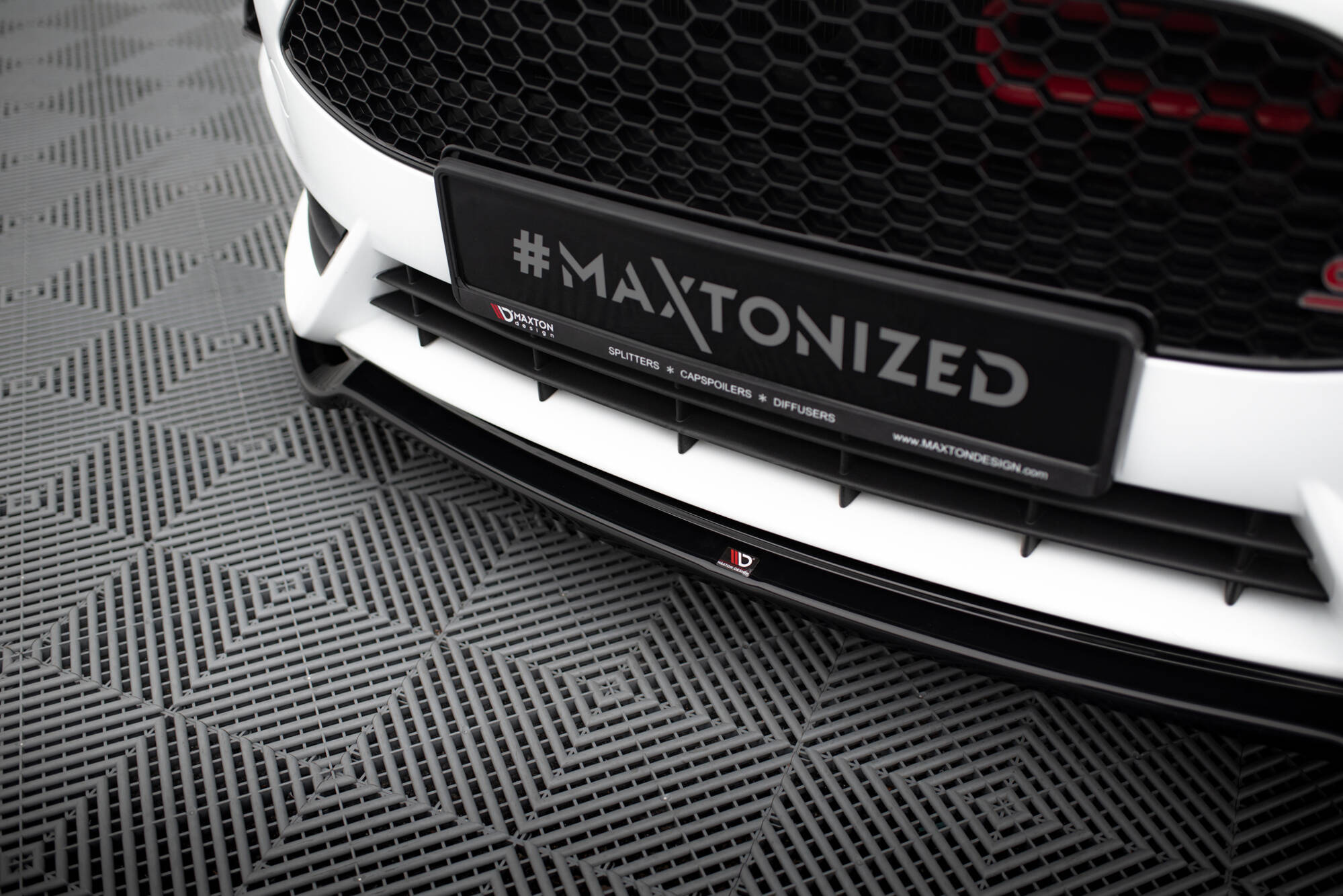 Frontspoiler Ford Fiesta ST VII Facelift 2013 - 2016 | Sport Glossy Black Edition V3 – bilde 3