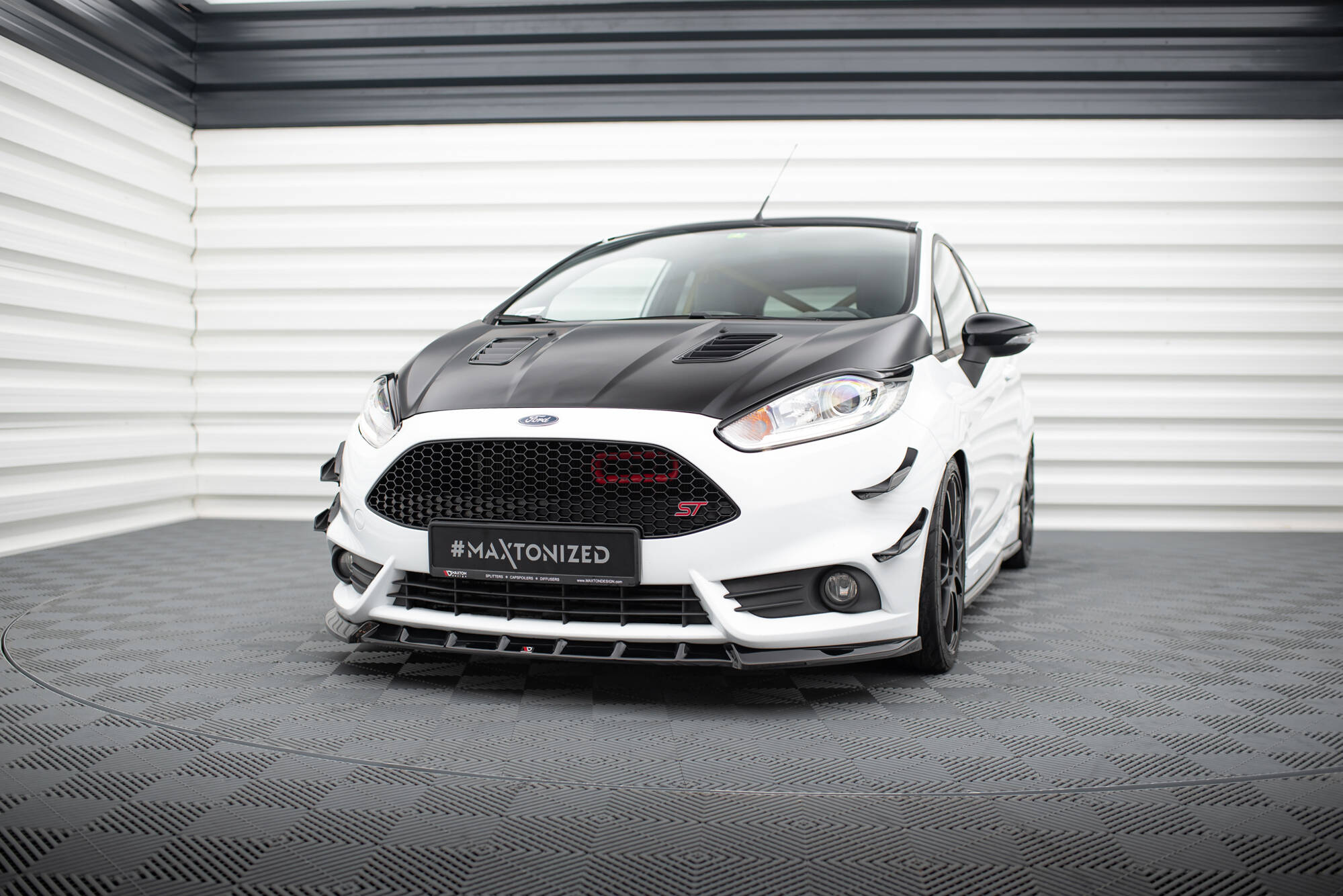 Frontspoiler Ford Fiesta ST VII Facelift 2013 - 2017 | Sport Glossy Black Edition V6