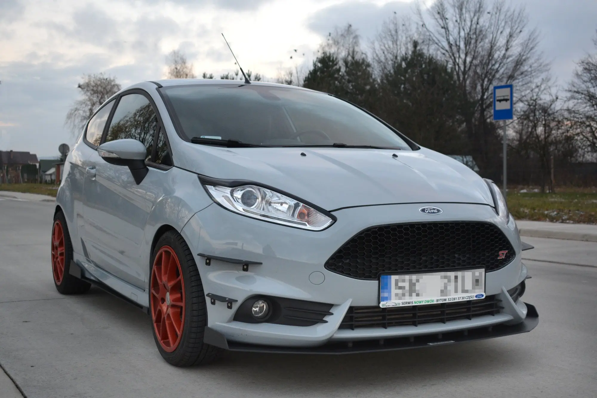 Frontspoiler Ford Fiesta VI ST 2013-2017 | Racing Black Edition – bilde 3