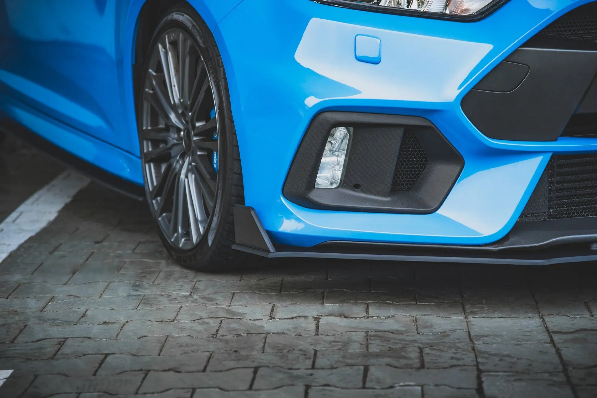 Frontspoiler Ford Focus III RS 2015-2018 | V.2 Street Pro Black Edition – bilde 3