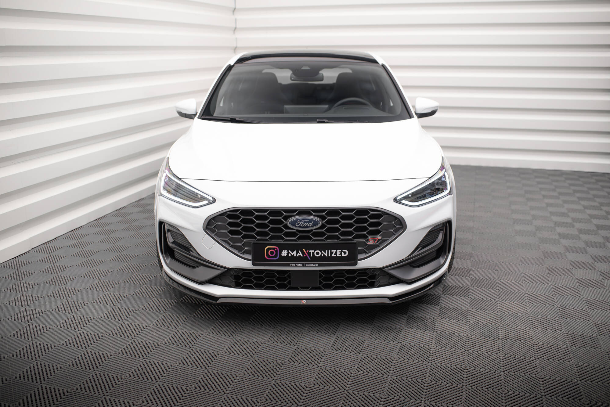 Frontspoiler Ford Focus (ST/ST-Line) IV Facelift 2021 -> | Sport Glossy Black Edition V3 Image 2
