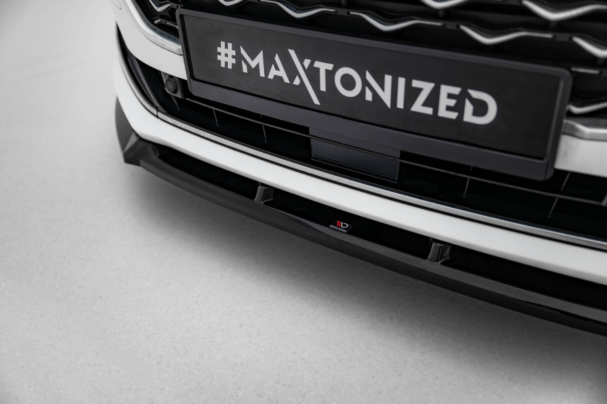 Frontspoiler Ford Focus Vignale IV 2018 - 2021 | V2 Sport Glossy Black Edition – bilde 3
