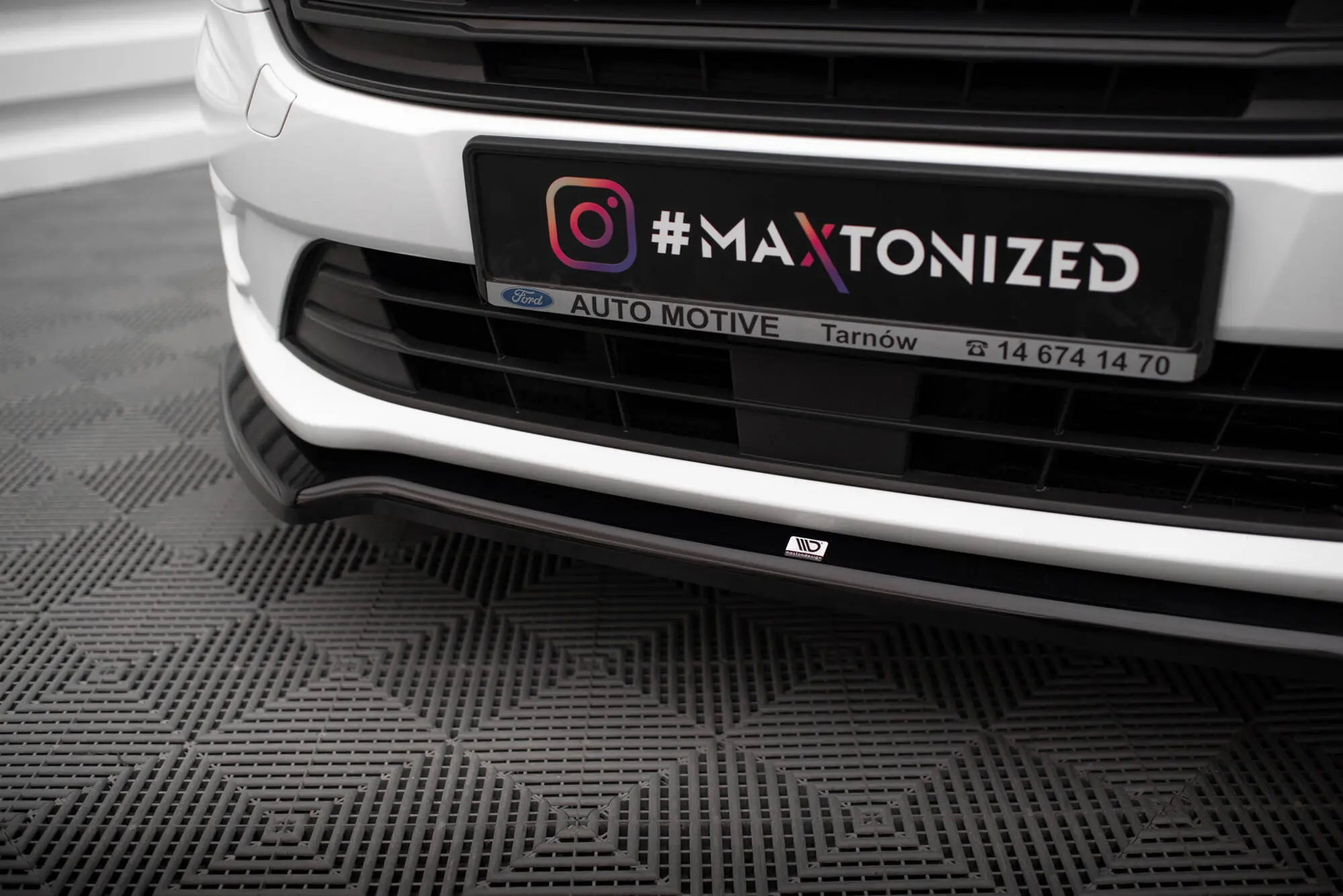 Frontspoiler Ford Transit Connect II Facelift 2017 - 2022 | V.1 Glossy Black Edition