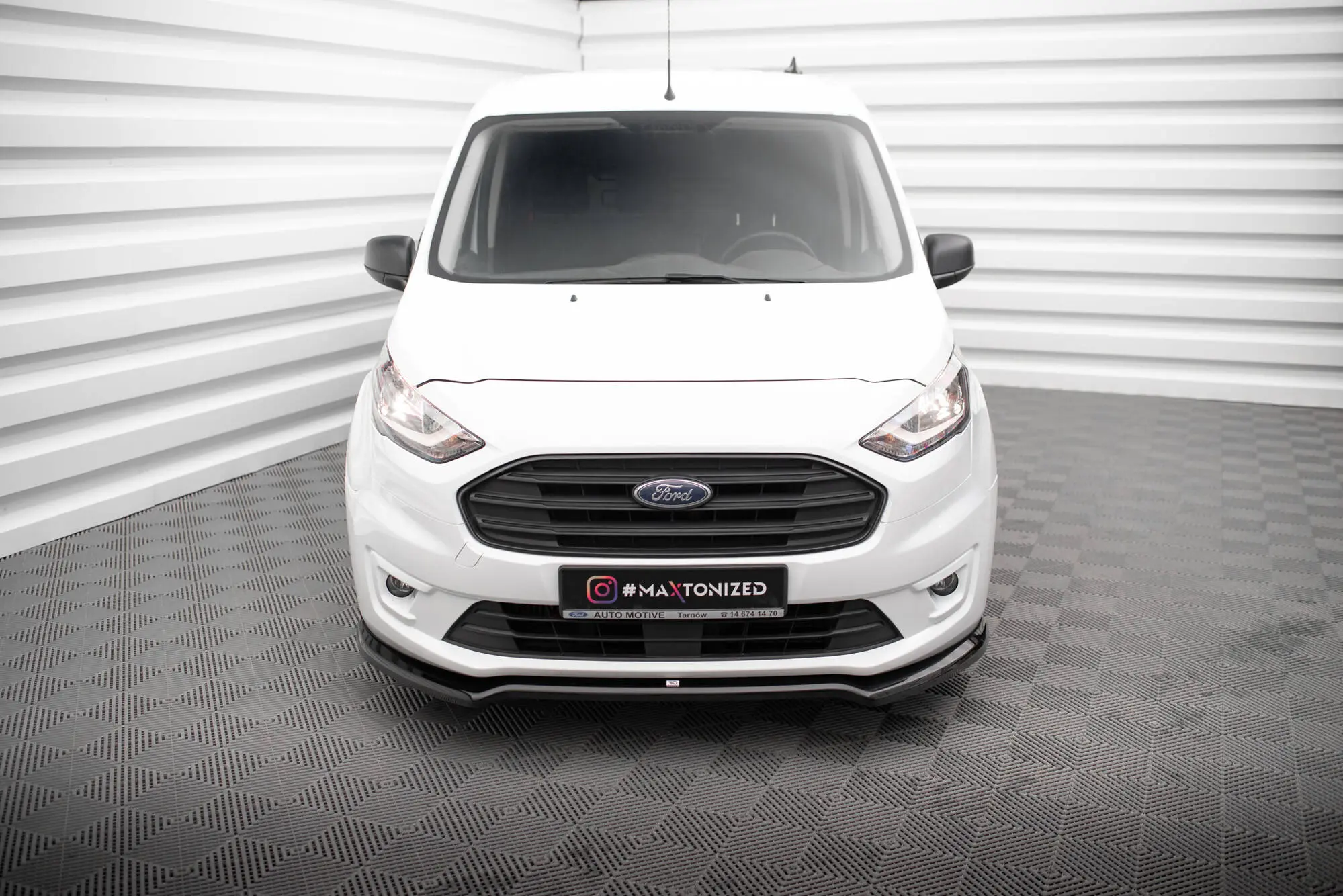 Frontspoiler Ford Transit Connect II Facelift 2017 - 2022 | V.1 Glossy Black Edition – bilde 2
