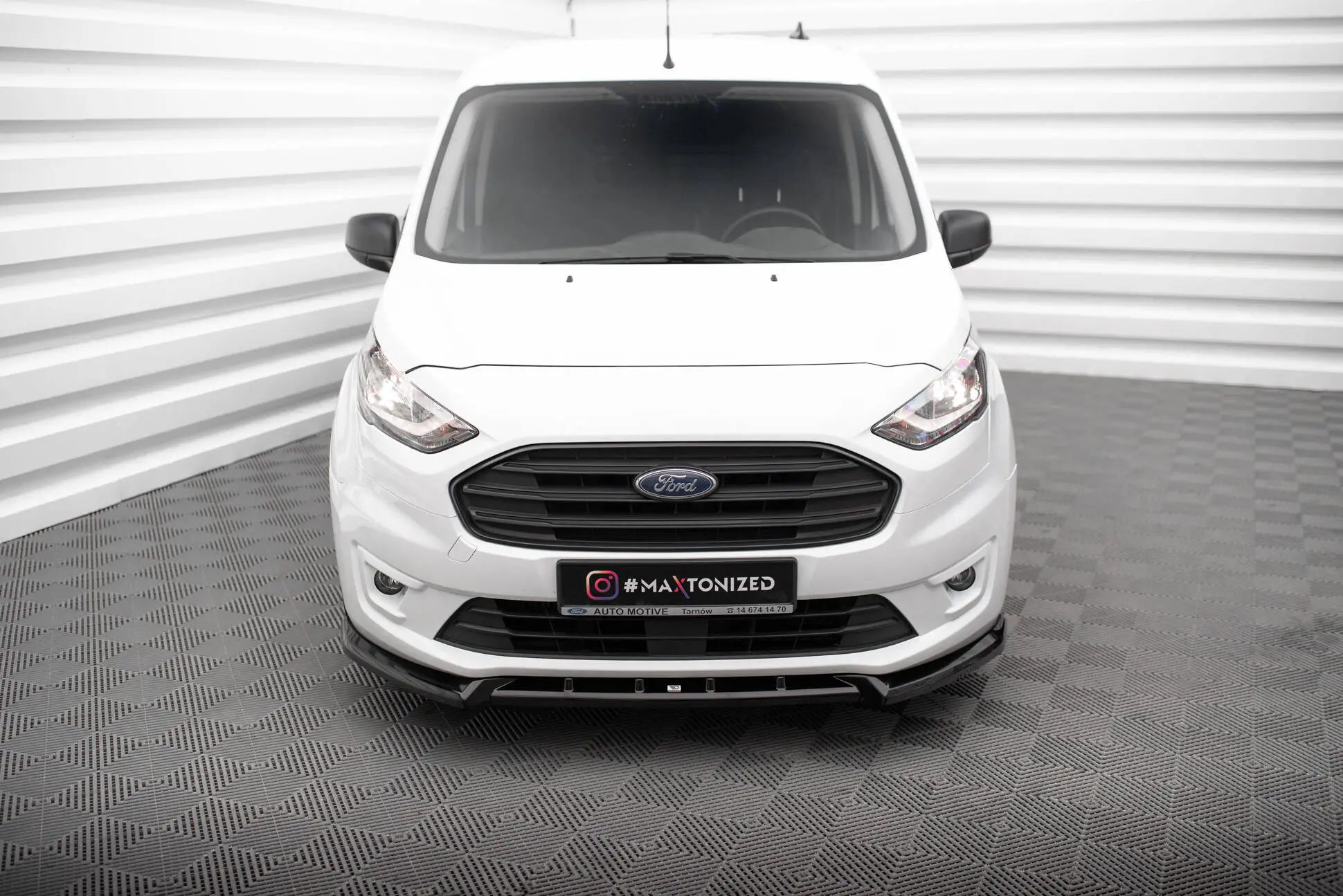 Frontspoiler Ford Transit Connect II Facelift 2017 - 2022 | V.2 Glossy Black Edition