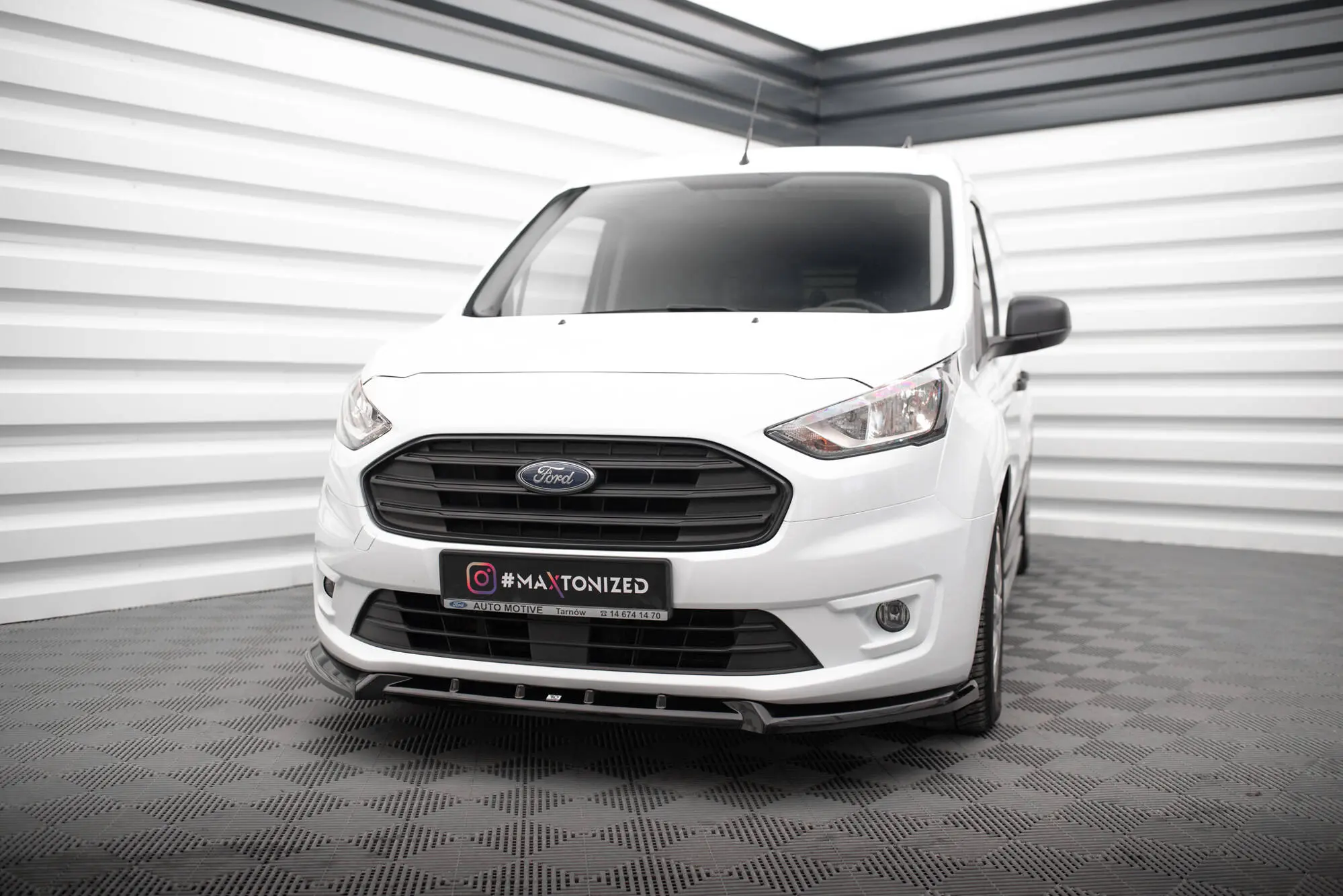 Frontspoiler Ford Transit Connect II Facelift 2017 - 2022 | V.2 Glossy Black Edition – bilde 2