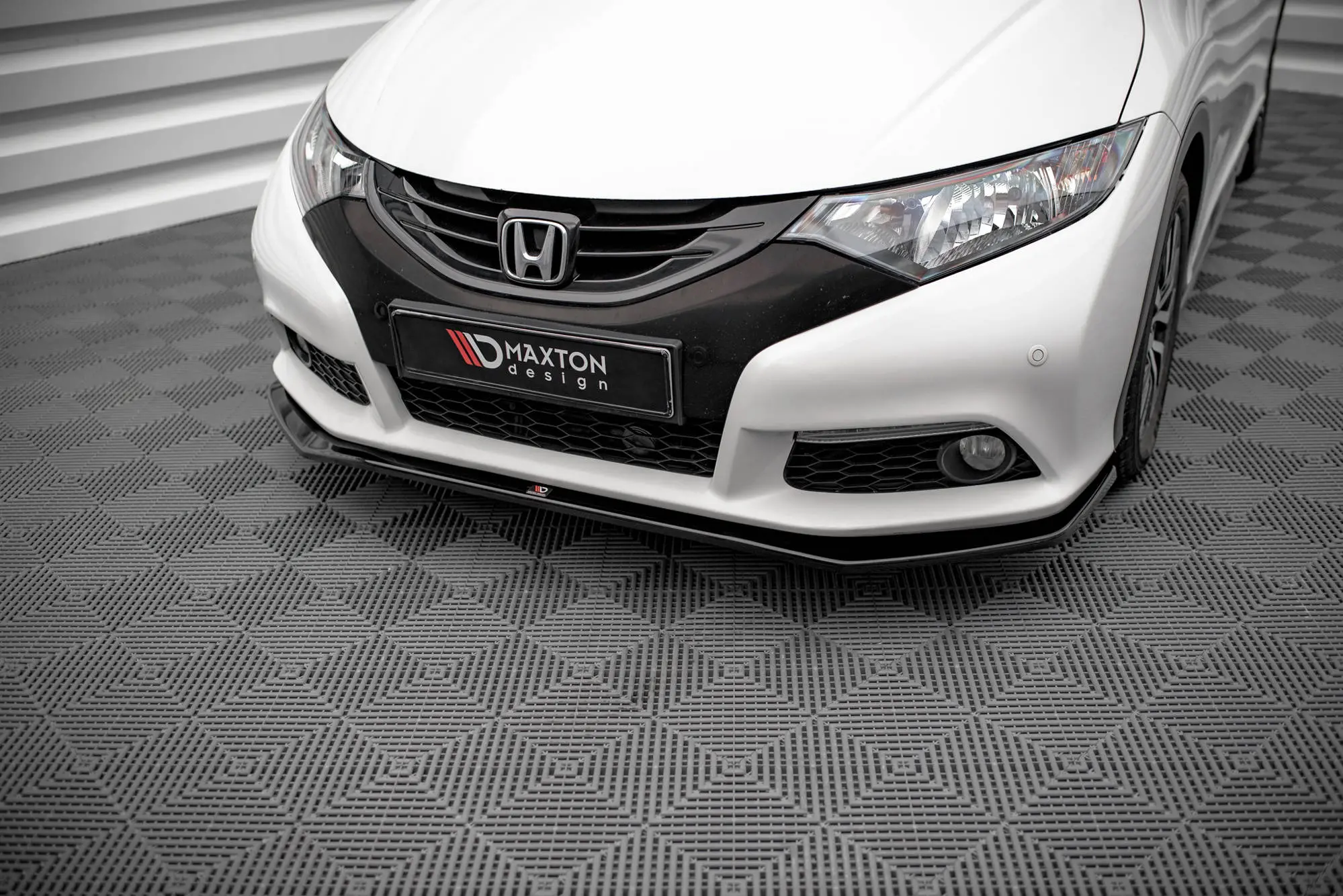 Frontspoiler Honda Civic IX 2011-2014 | V.1 Glossy Black Edition