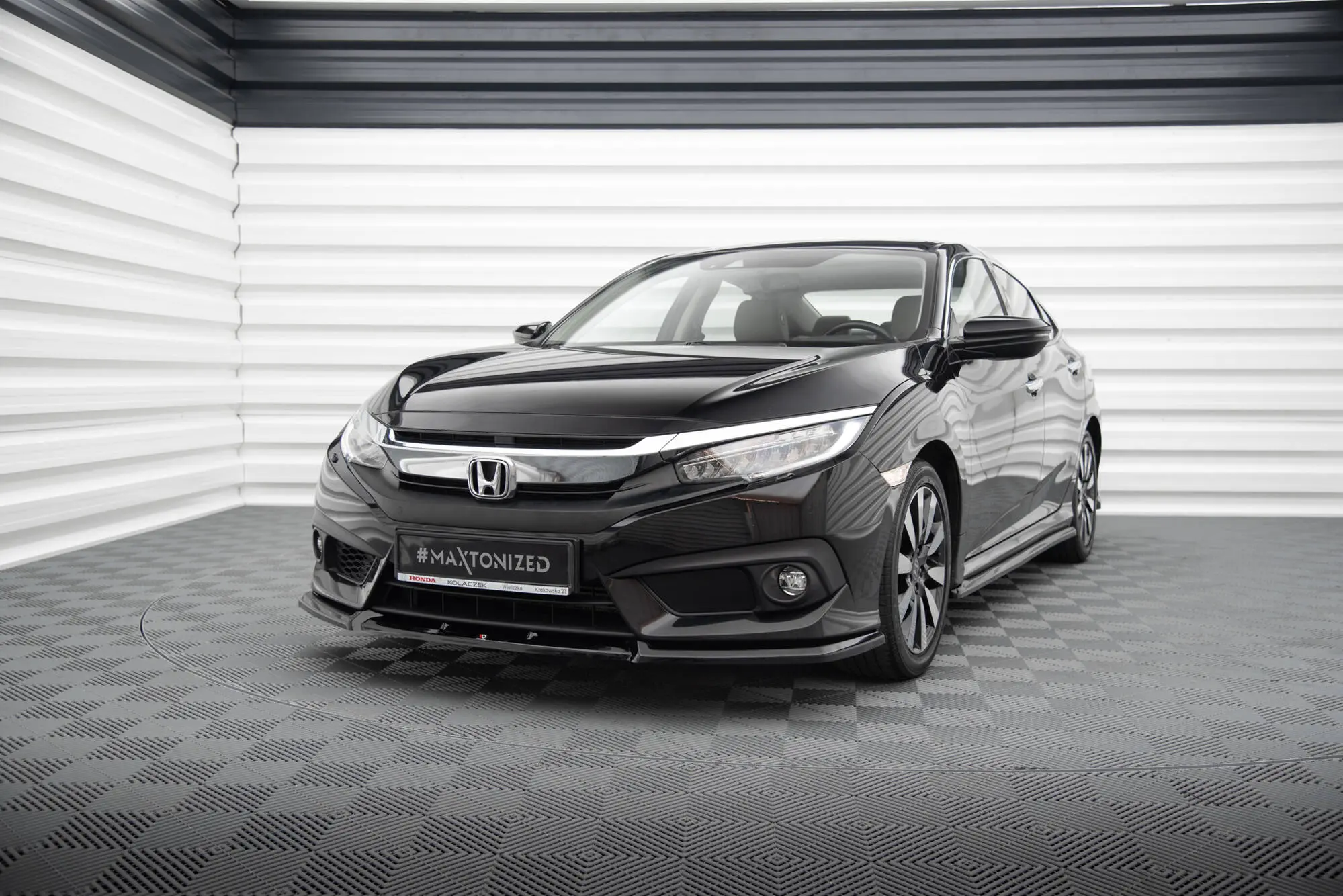 Frontspoiler Honda Civic mk10 2017 - 2022 | V.1 Glossy Black Edition – bilde 4