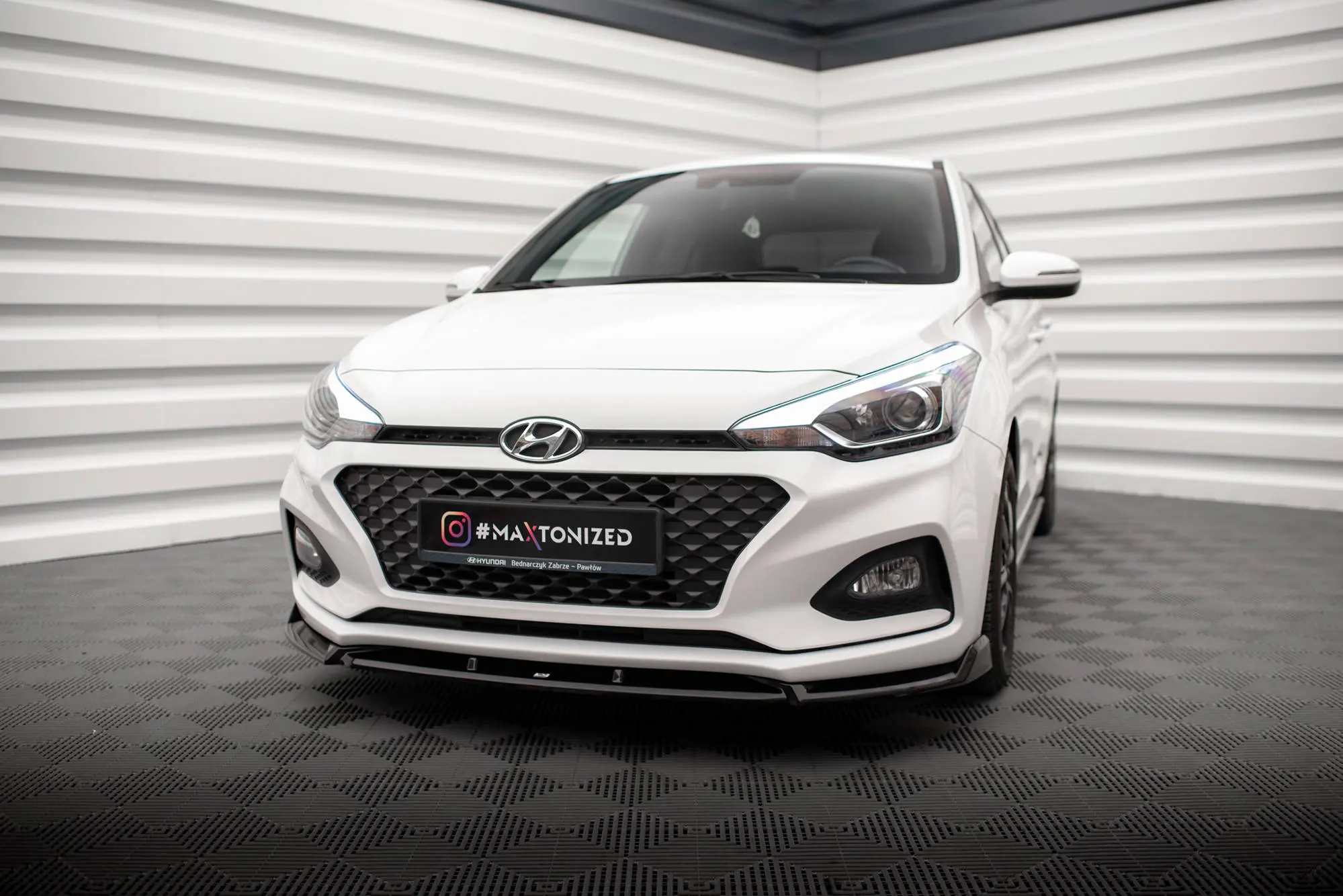 Frontspoiler Hyundai i20 II Facelift 2018 - 2020 | V.2 Glossy Black Edition – bilde 4