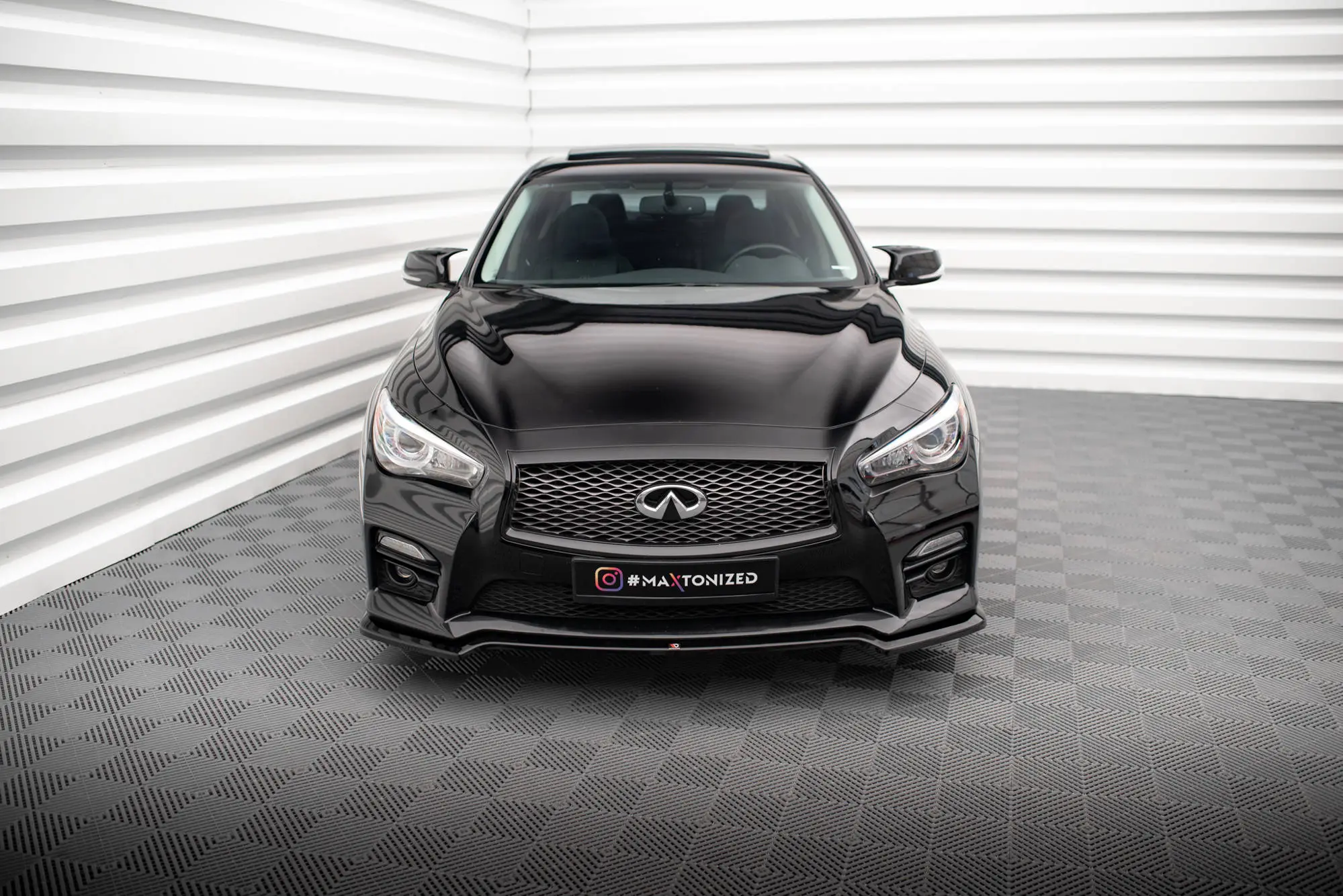 Frontspoiler Infiniti Q50 S 2013-2016 | V.1 Glossy Black Edition