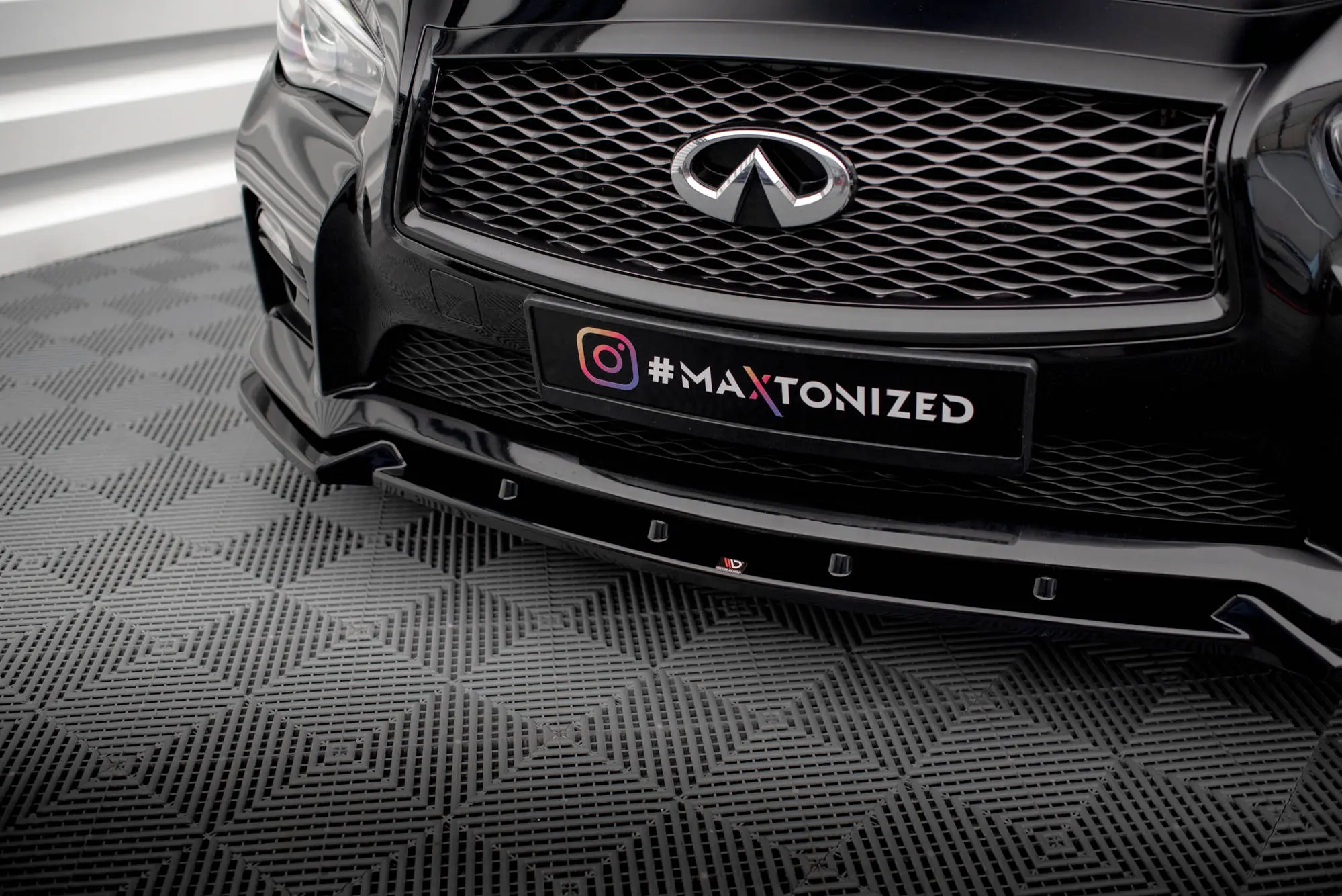 Frontspoiler Infiniti Q50 S 2013-2016 | V.2 Glossy Black Edition