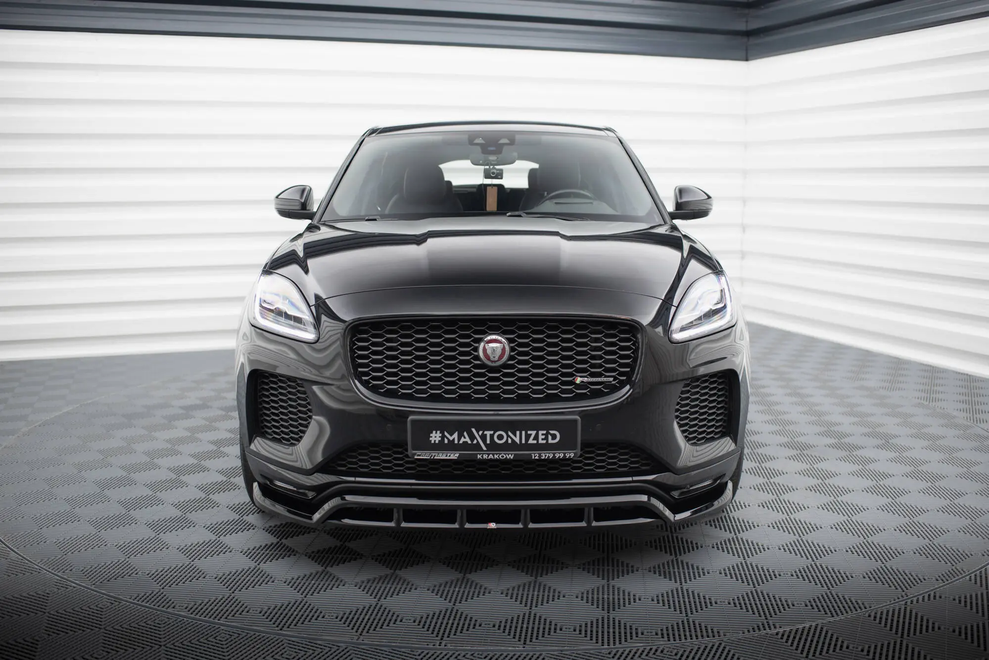 Frontspoiler Jaguar E-Pace R-Dynamic 2017 - 2020 | Glossy Black Edition – bilde 4