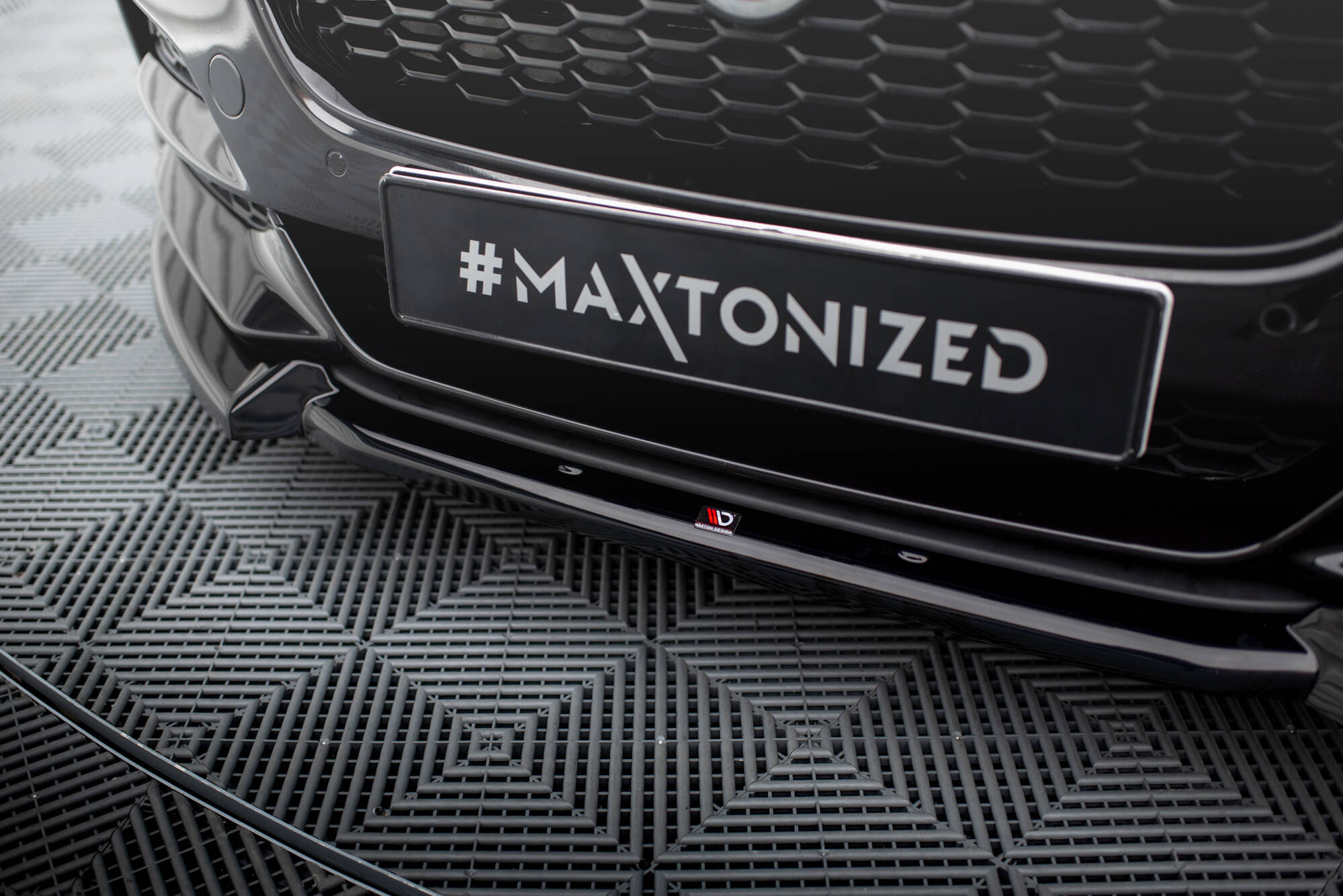 Frontspoiler Jaguar XE X760 Facelift 2019 - 2024 | Sport Glossy Black Edition V2 Image 3