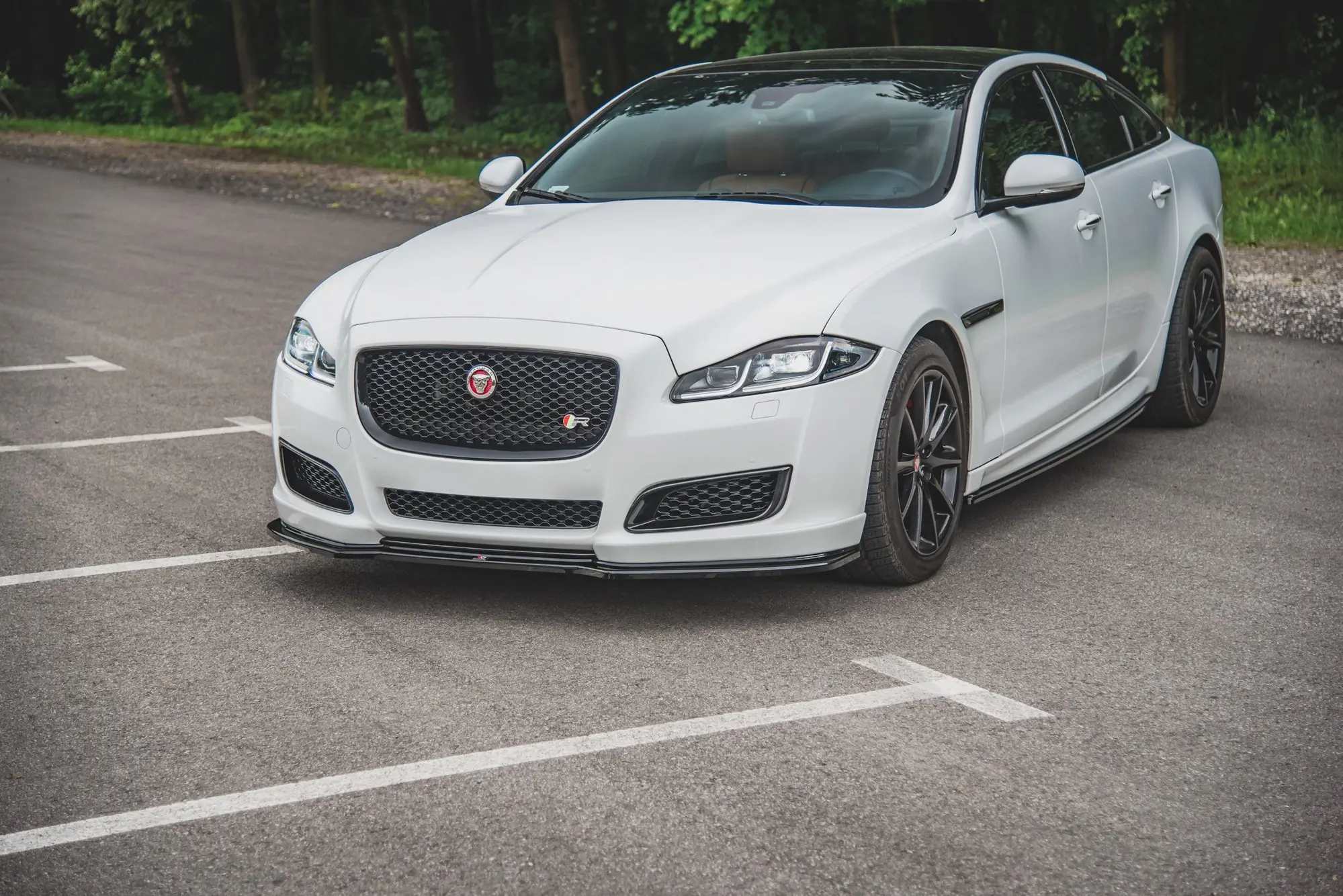 Frontspoiler Jaguar XJ (X351) Facelift 2015-2019 | Glossy Black Edition – bilde 6