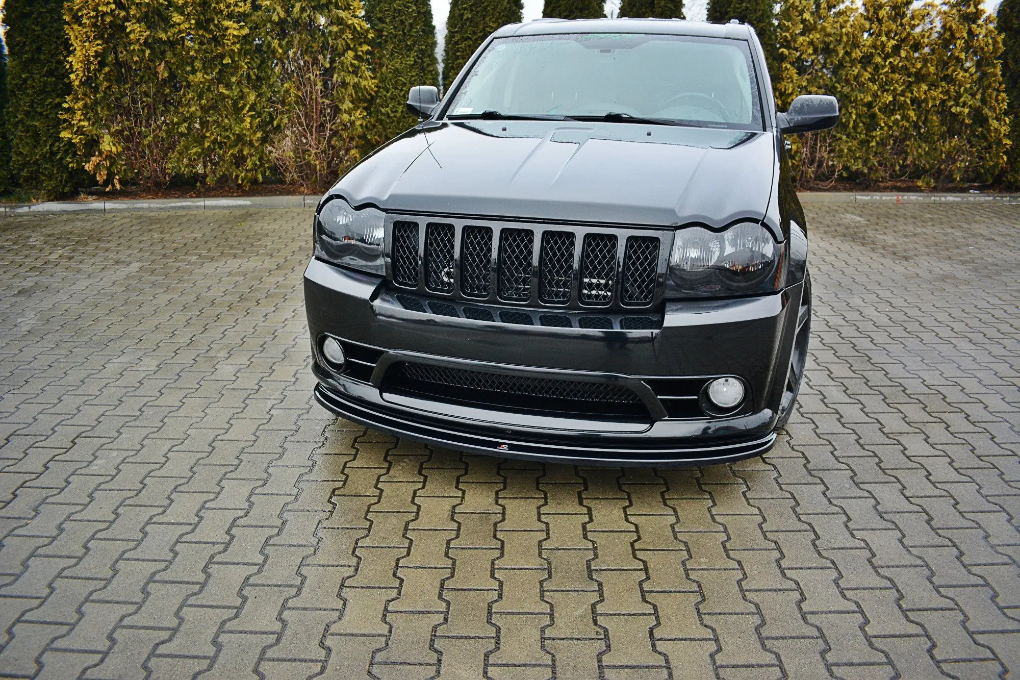 Frontspoiler Jeep Grand Cherokee III (WK) SRT-8 2005-2010 | V.1 Glossy Black Edition