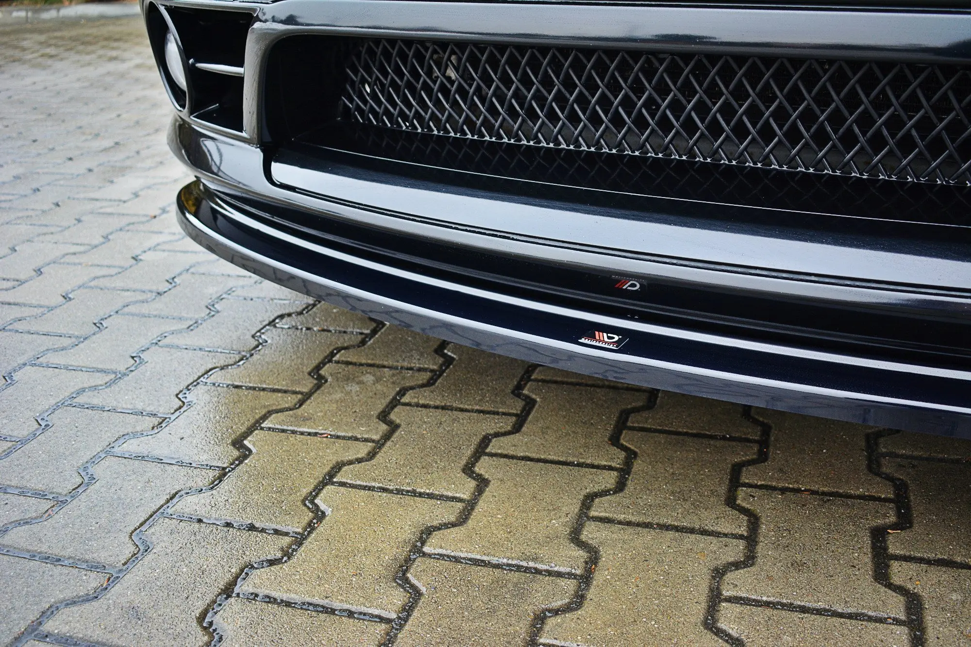 Frontspoiler Jeep Grand Cherokee III (WK) SRT-8 2005-2010 | V.1 Glossy Black Edition – bilde 3