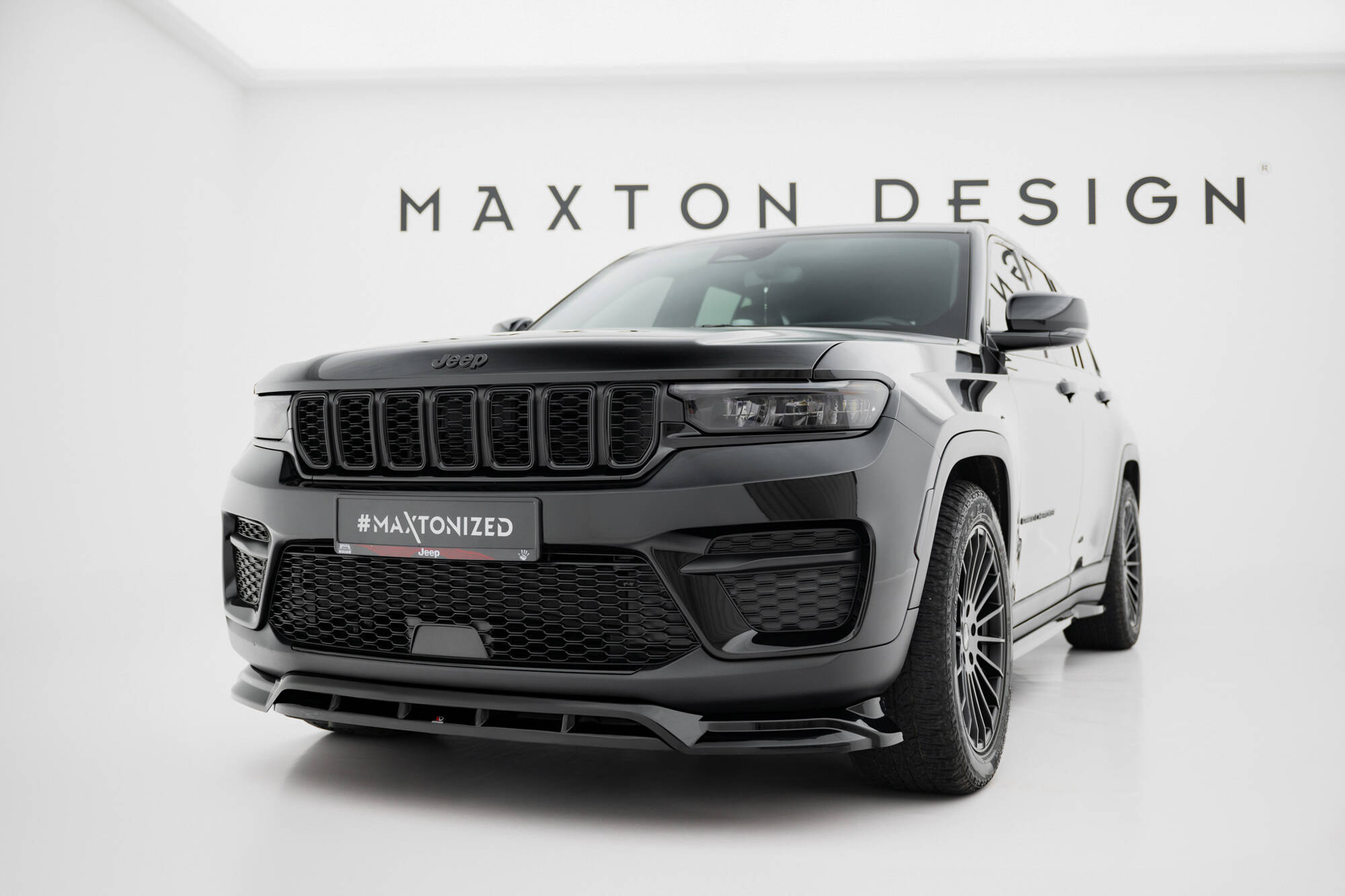 Frontspoiler Jeep Grand Cherokee Trailhawk V 2021 -> | Sport Glossy Black Edition
