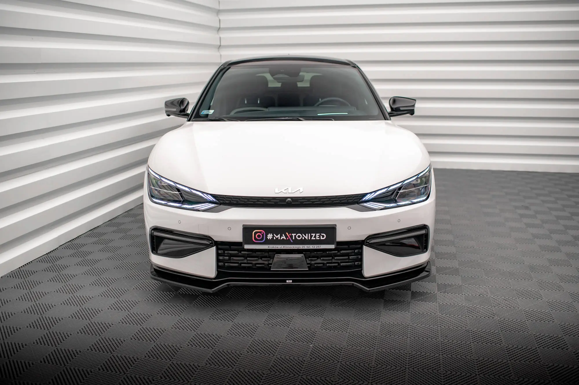Frontspoiler Kia EV6 GT-Line 2021 - 2024 | V.1 Glossy Black Edition – bilde 3
