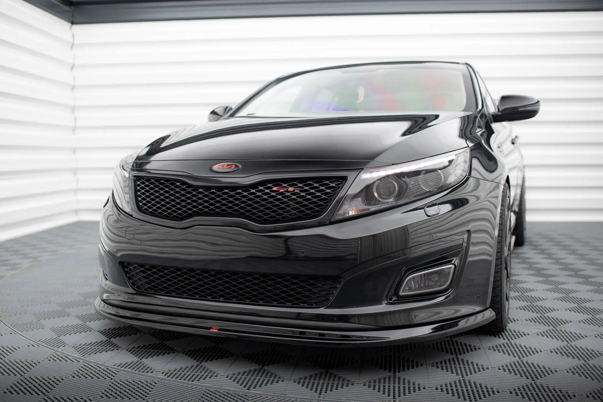 Frontspoiler Kia Optima mk3 2010 - 2013 | Glossy Black Edition – bilde 4