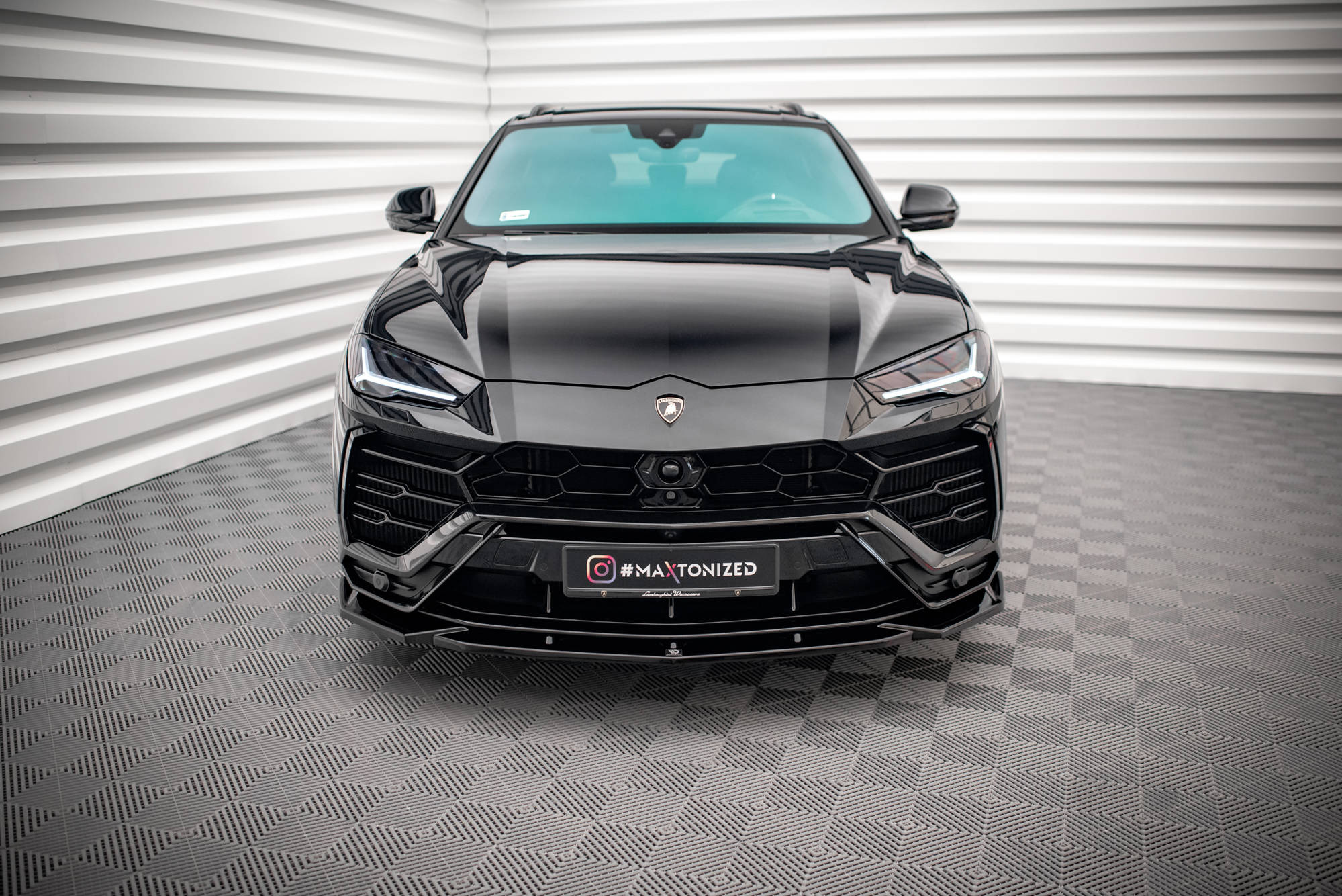 Frontspoiler Lamborghini Urus I 2018 - 2024  | Sport Glossy Black Edition V2 – bilde 2