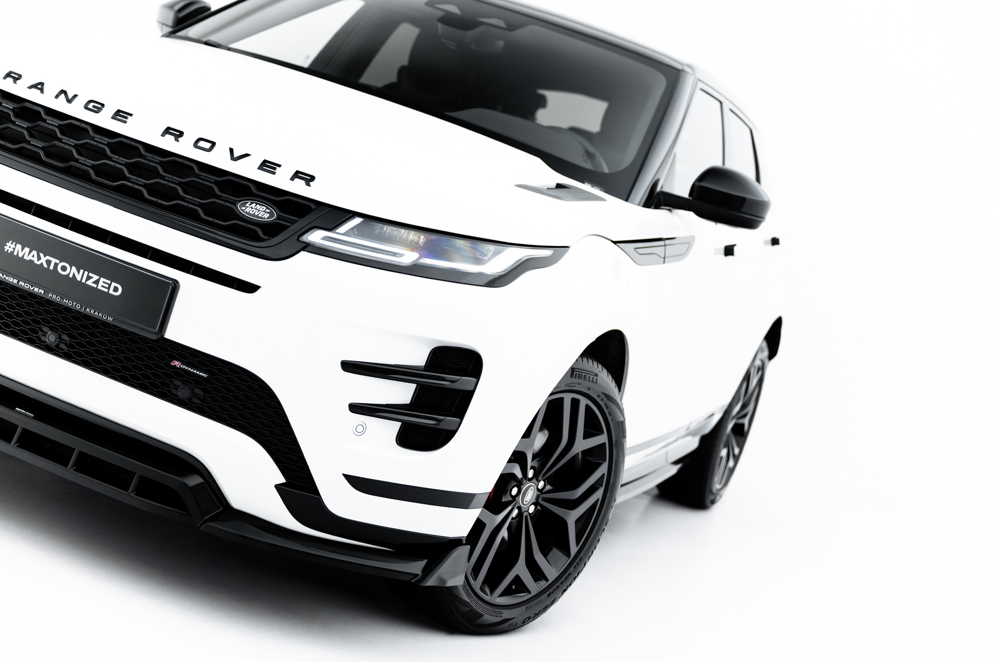 Frontspoiler Land Rover Range Rover Evoque Dynamic II 2018 - 2023  | Glossy Black Edition – bilde 5