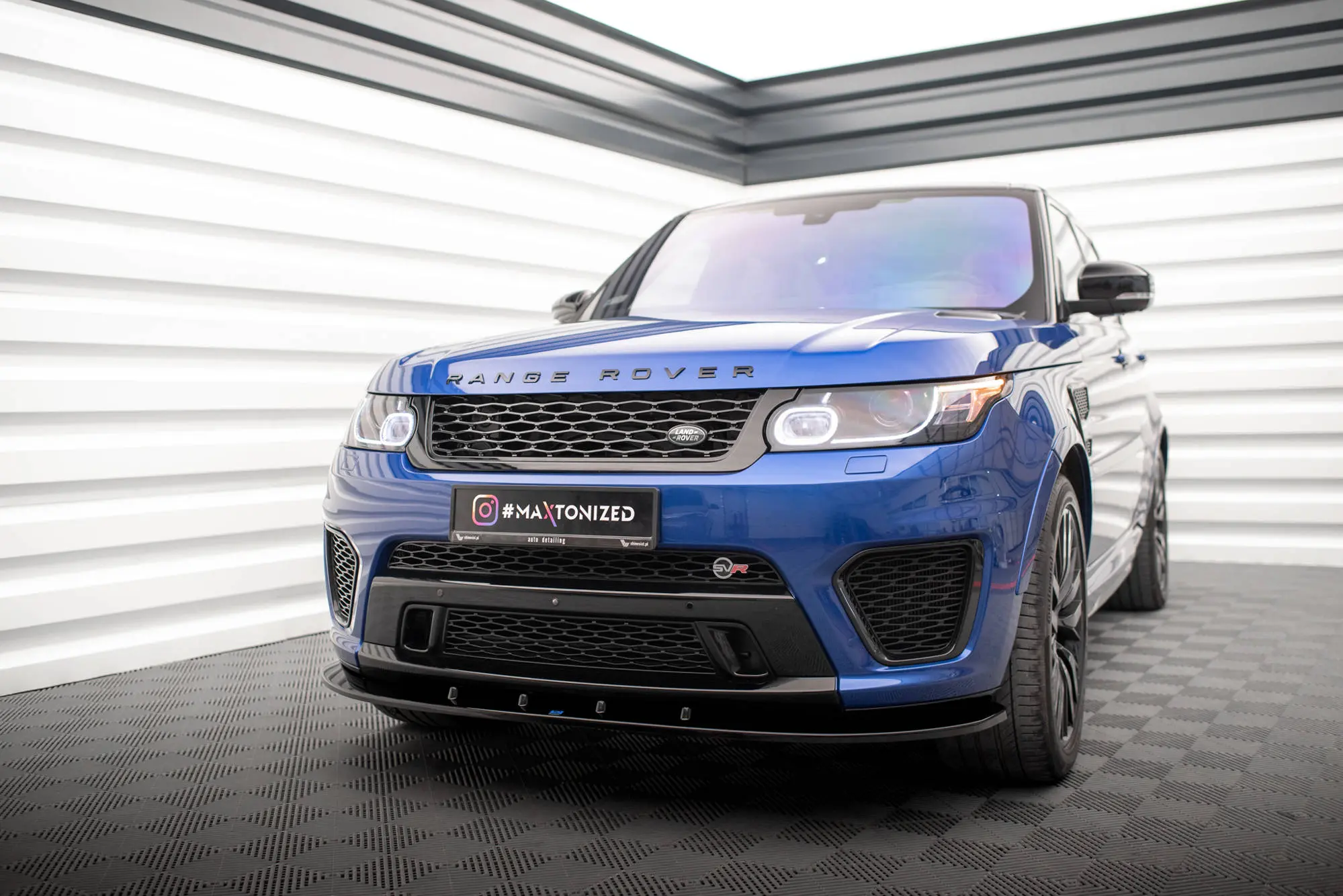 Frontspoiler Land Rover Range Rover Sport (L494) SVR 2013 - 2017 | V.1 Glossy Black Edition – bilde 4