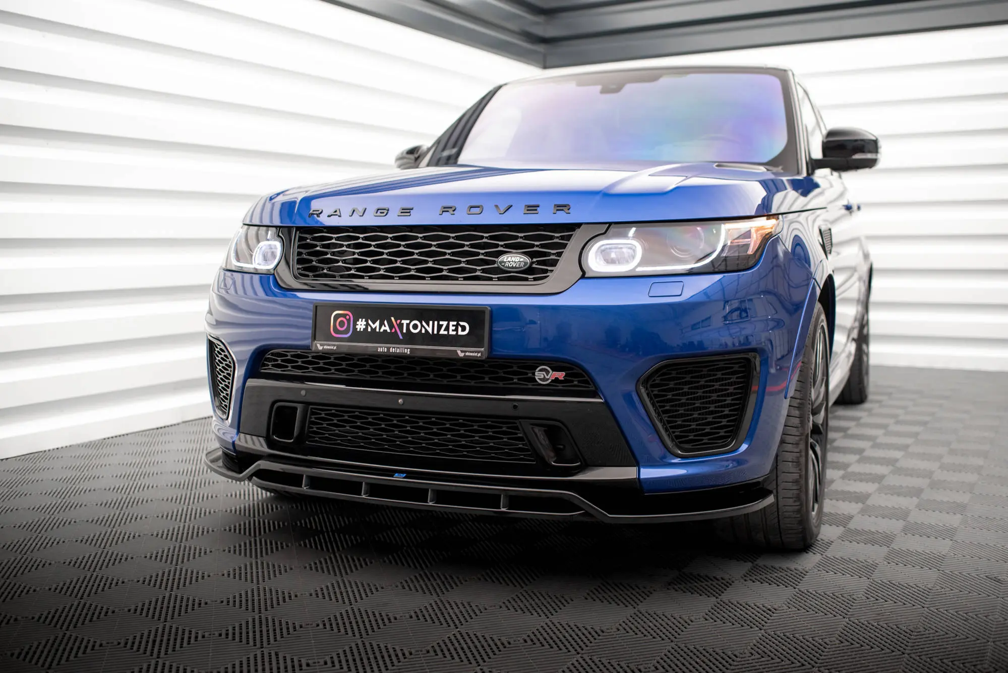 Frontspoiler Land Rover Range Rover Sport (L494) SVR 2013 - 2017 | V.2 Glossy Black Edition – bilde 4
