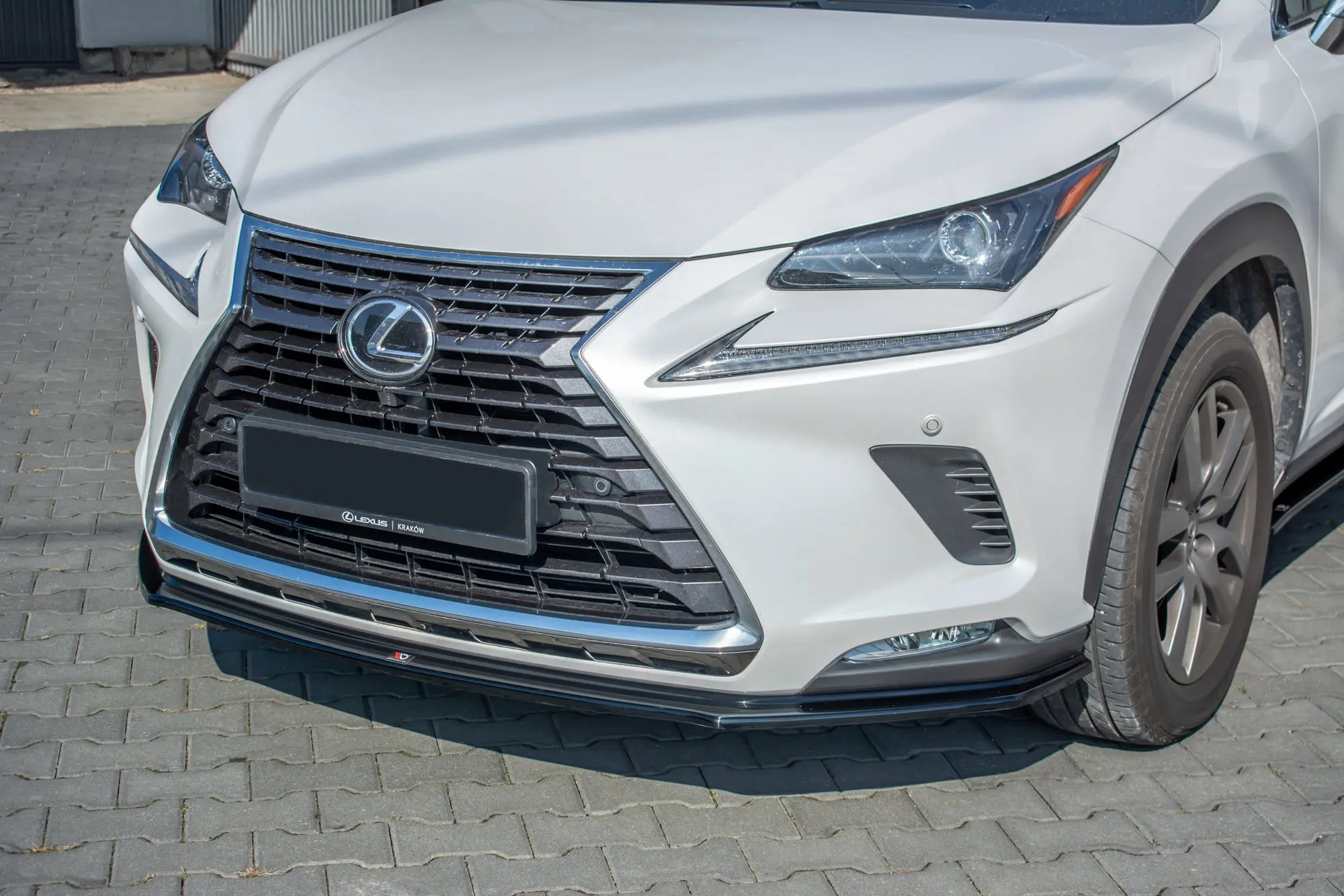 Frontspoiler Lexus NX I Facelift 2017 - 2021 | Glossy Black Edition – bilde 3