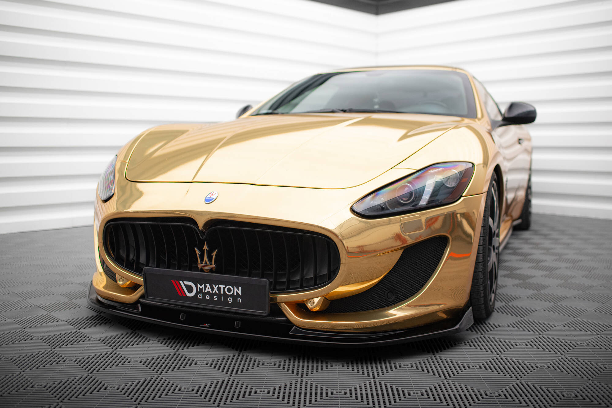 Frontspoiler Maserati GranTurismo Mk1 facelift 2013 - 2018| V.1 Glossy Black Edition
