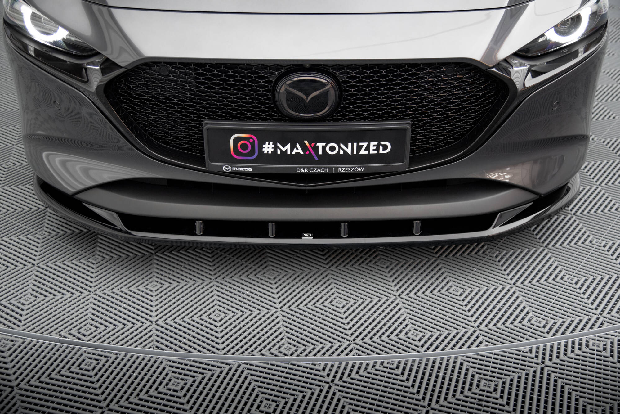 Frontspoiler Mazda 3 Mk4 2019 - > | V.1 Glossy Black Edition