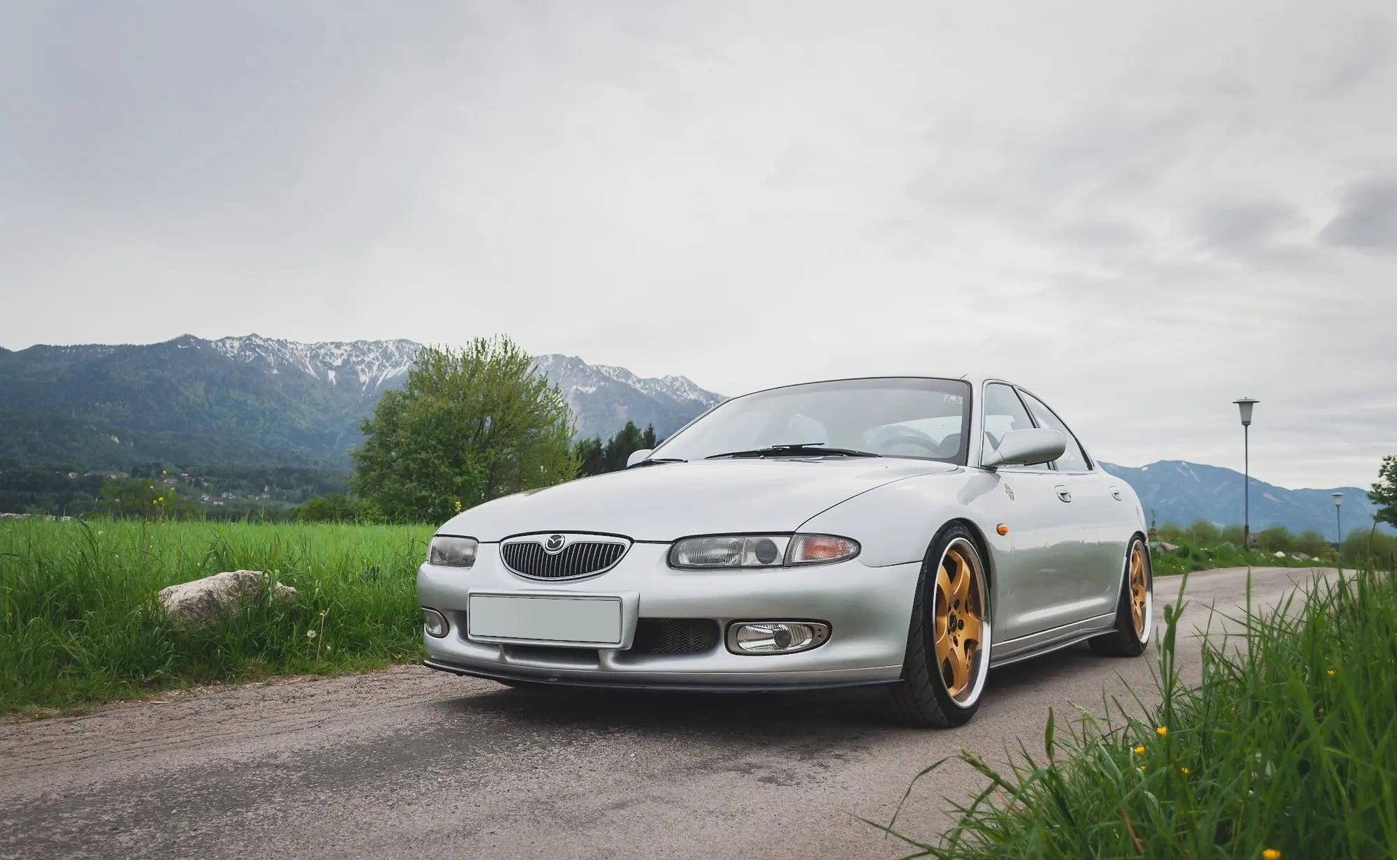 Frontspoiler Mazda Xedos 6 (Eunos 500) 1992-1999 | Glossy Black Edition