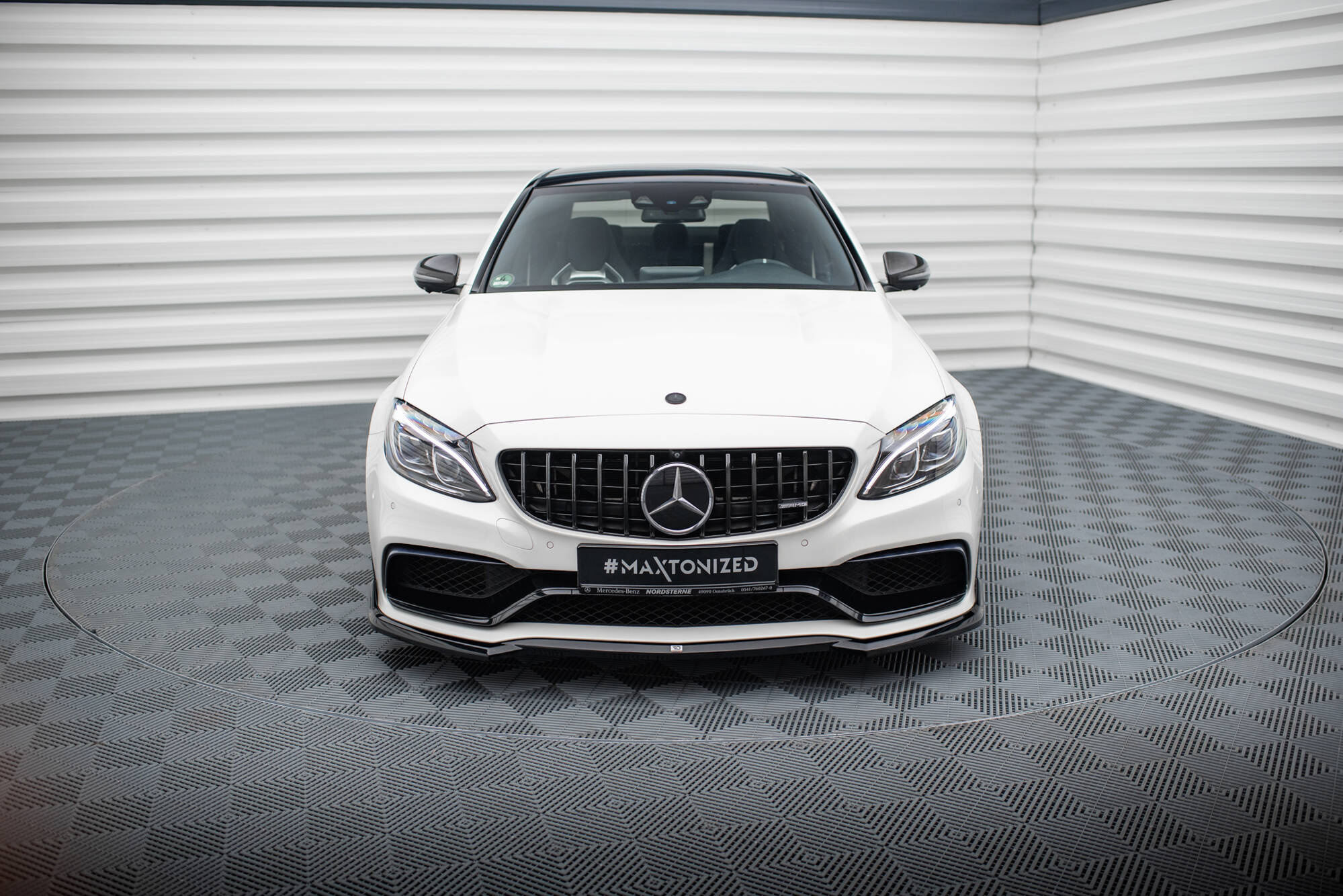 Frontspoiler Mercedes-AMG C63 (W205/S205) 2015 - 2018  | Sport Glossy Black Edition V3 – bilde 2