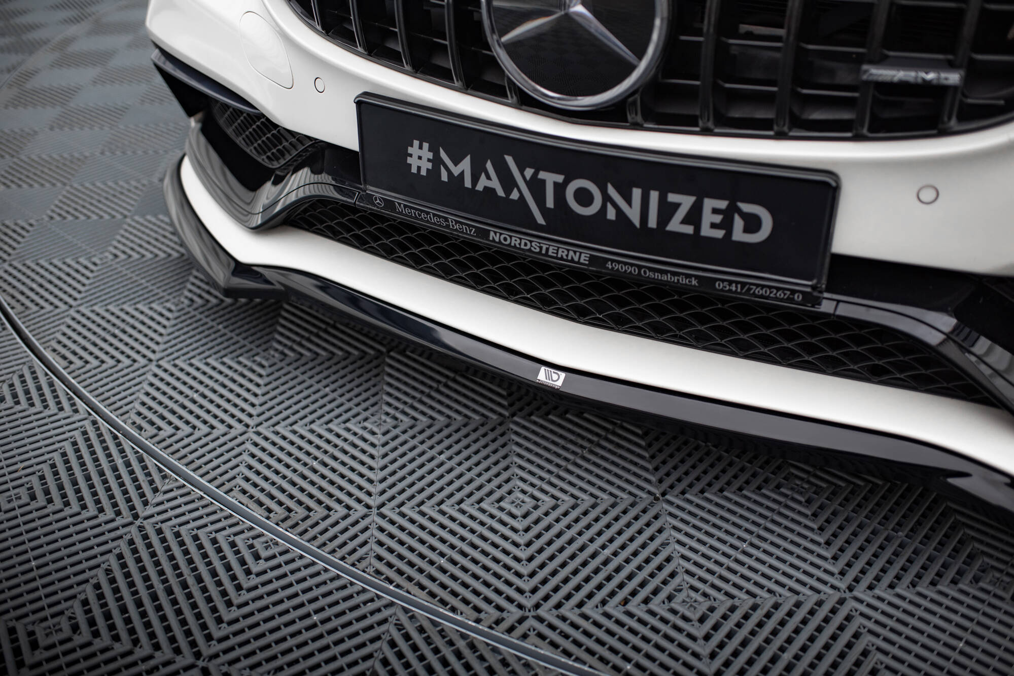 Frontspoiler Mercedes-AMG C63 (W205/S205) 2015 - 2018  | Sport Glossy Black Edition V3 – bilde 3